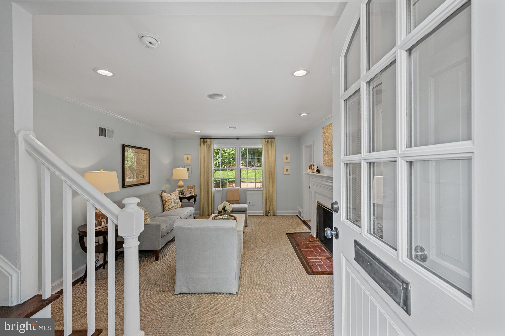WOODACRES - Residential