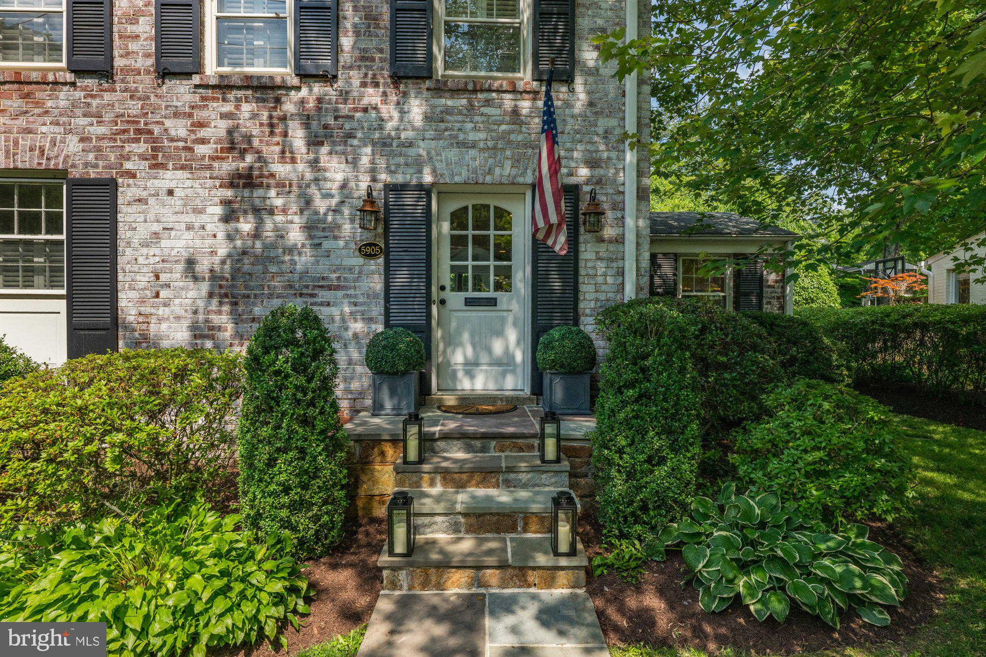 WOODACRES - Residential