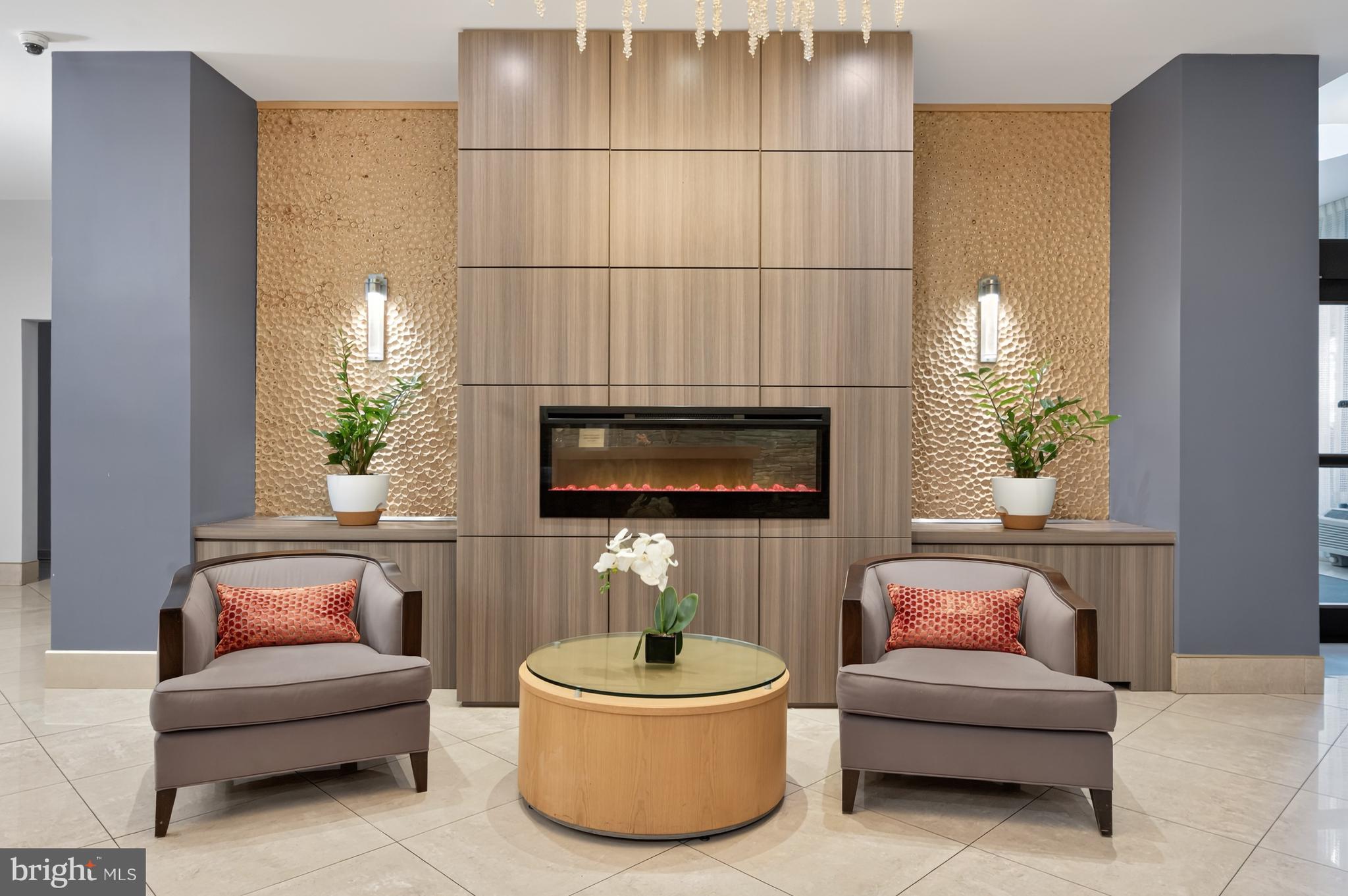 RIVER PLACE - Residential