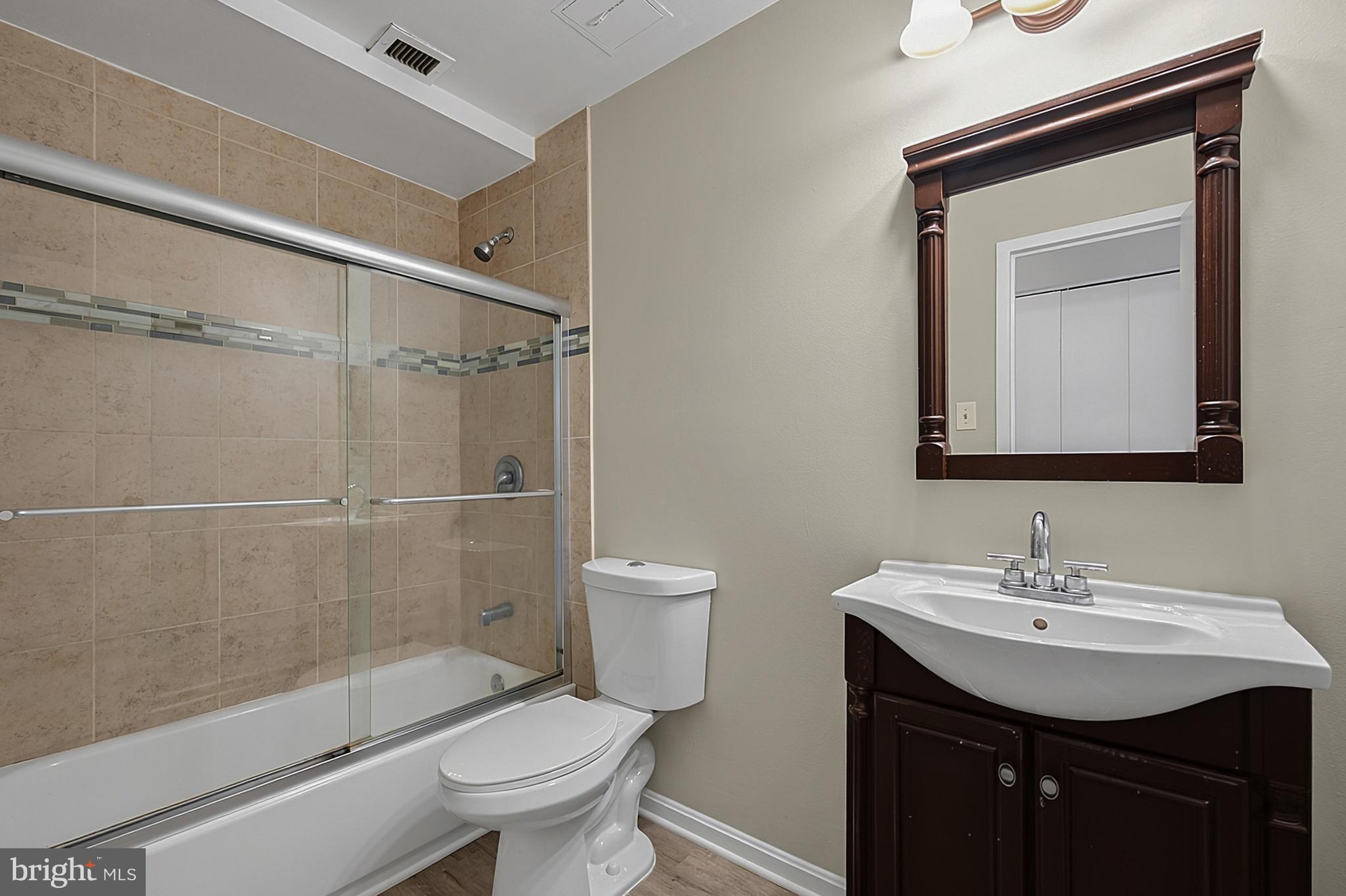 RIVER PLACE - Residential