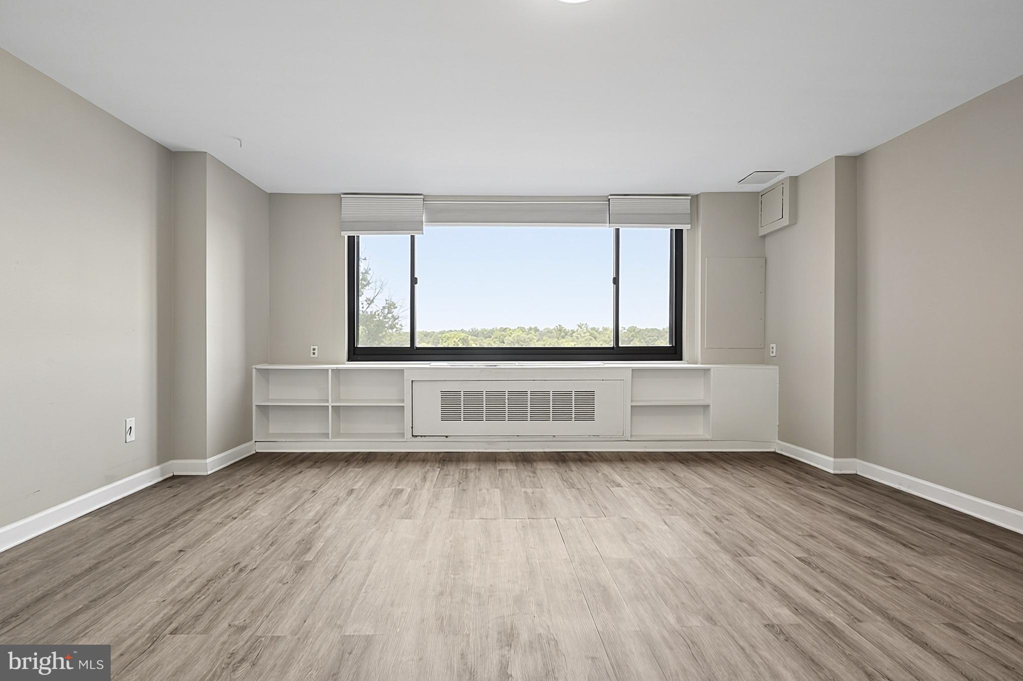 RIVER PLACE - Residential