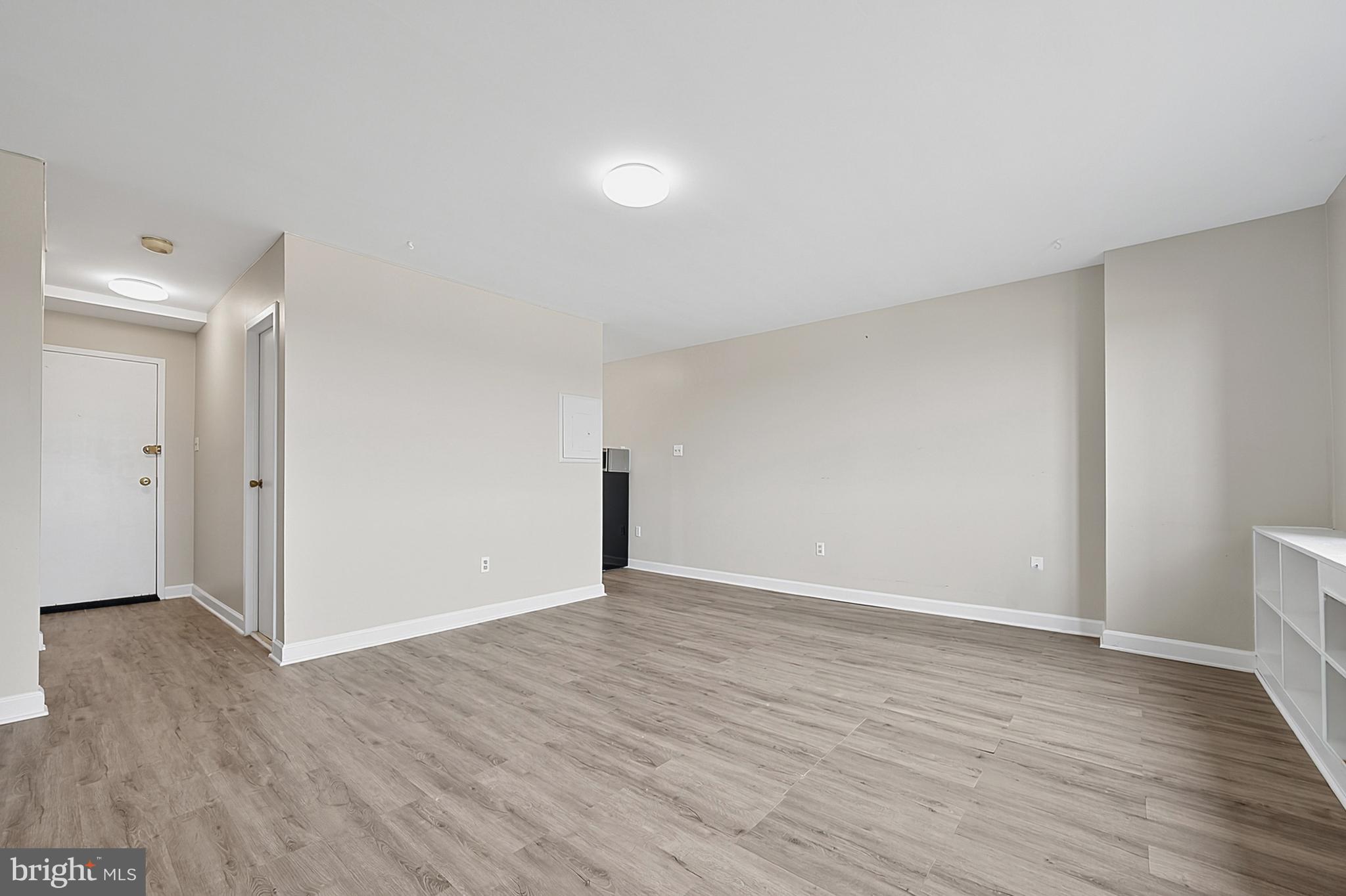 RIVER PLACE - Residential