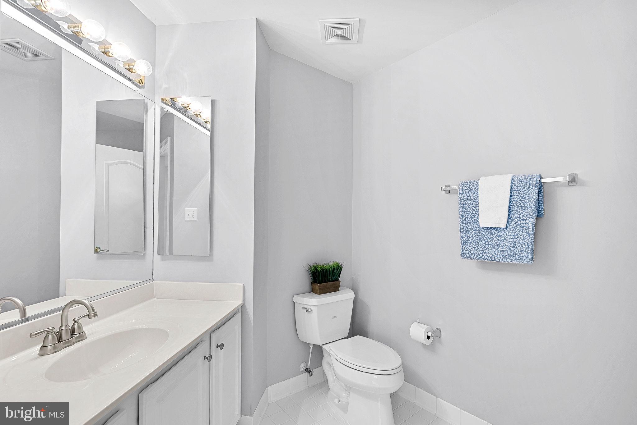 BROADLANDS - Residential