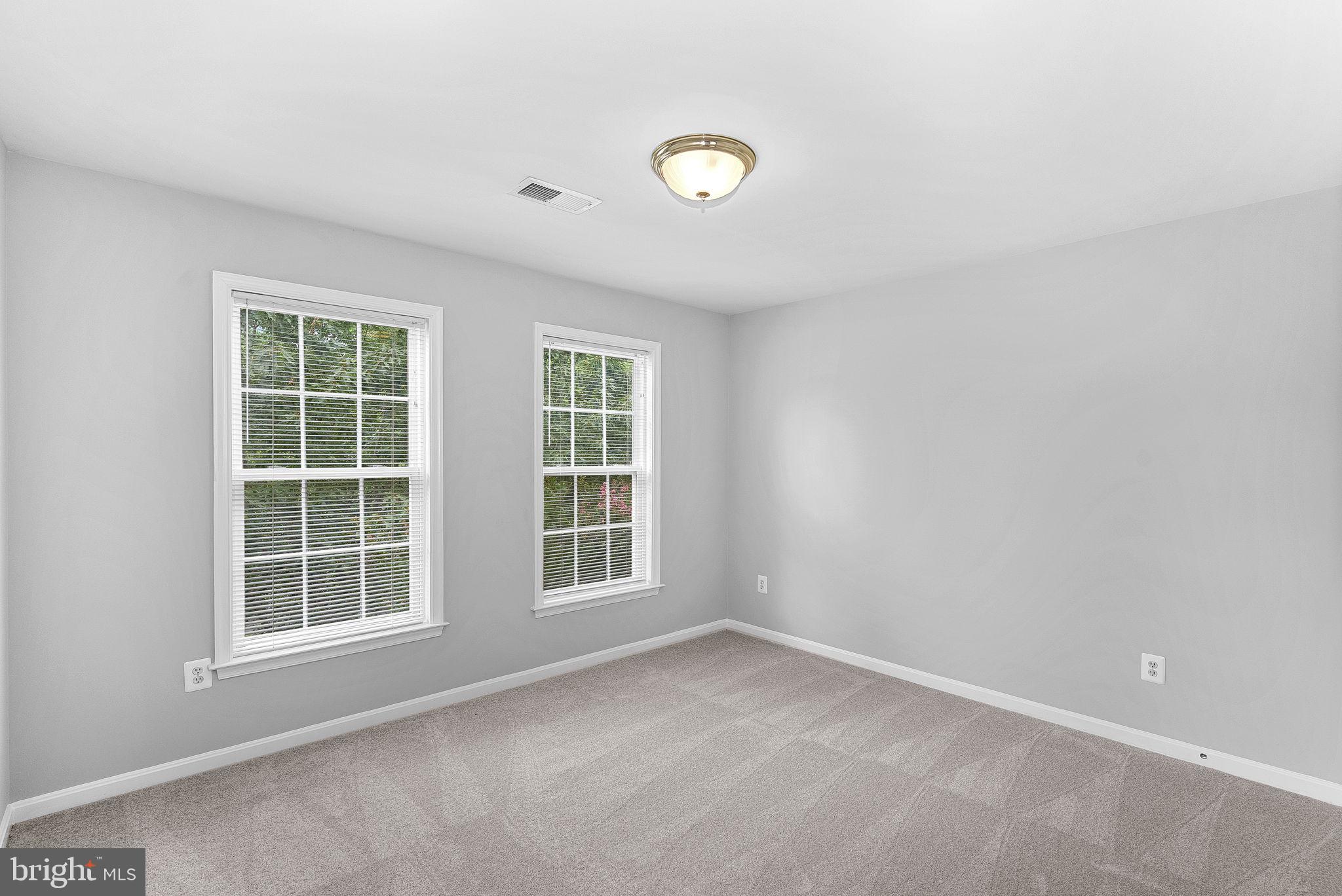 BROADLANDS - Residential