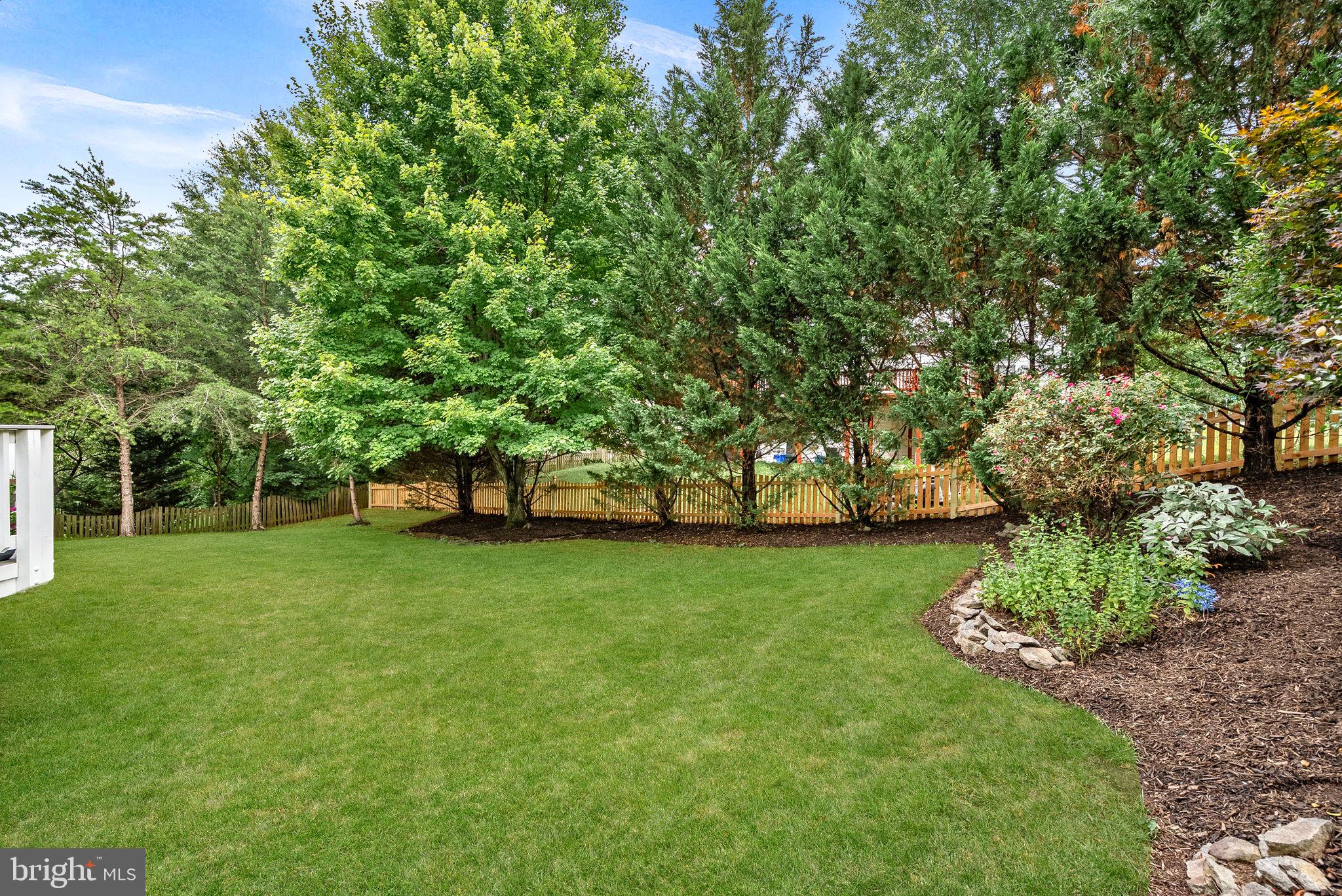 BROADLANDS - Residential