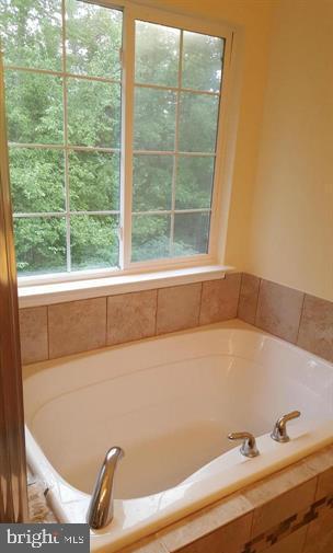 SOMERSET SUB - Residential Lease