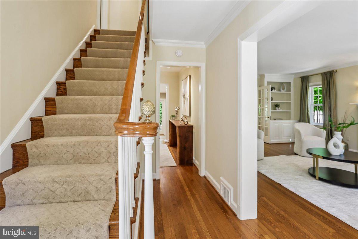 ROLLINGWOOD - Residential