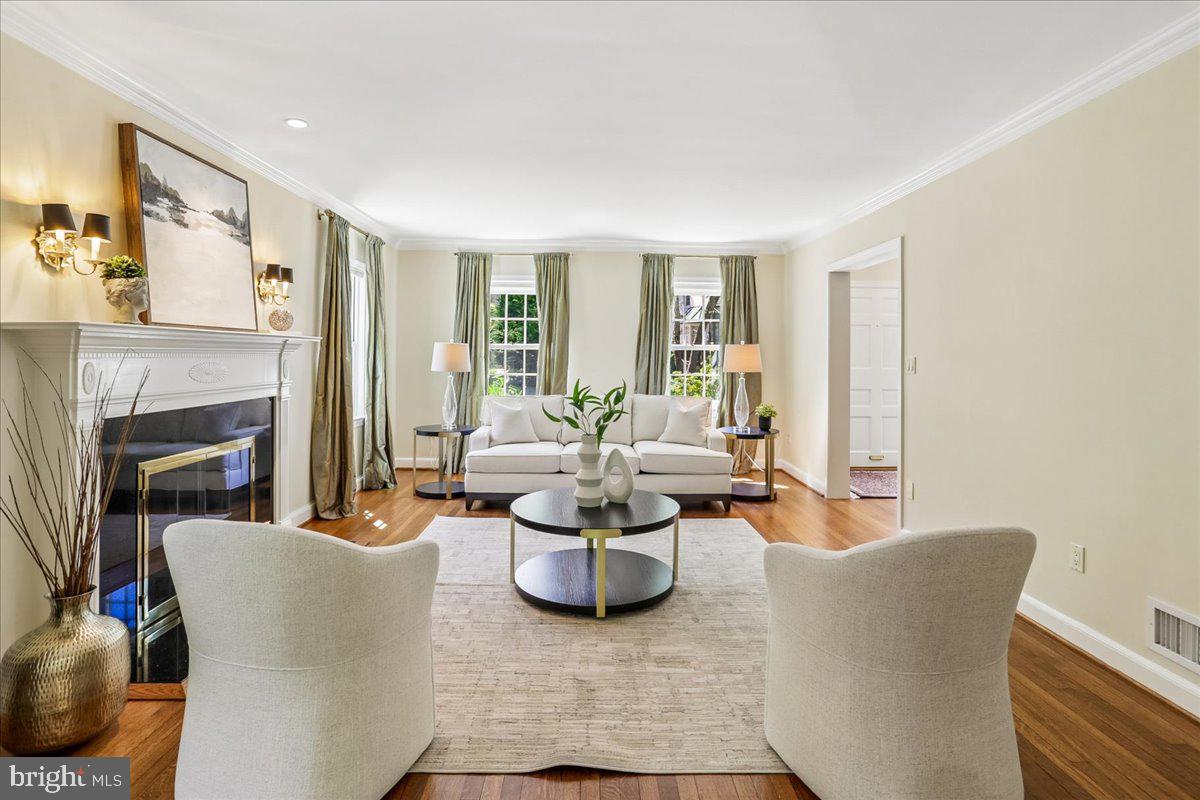 ROLLINGWOOD - Residential