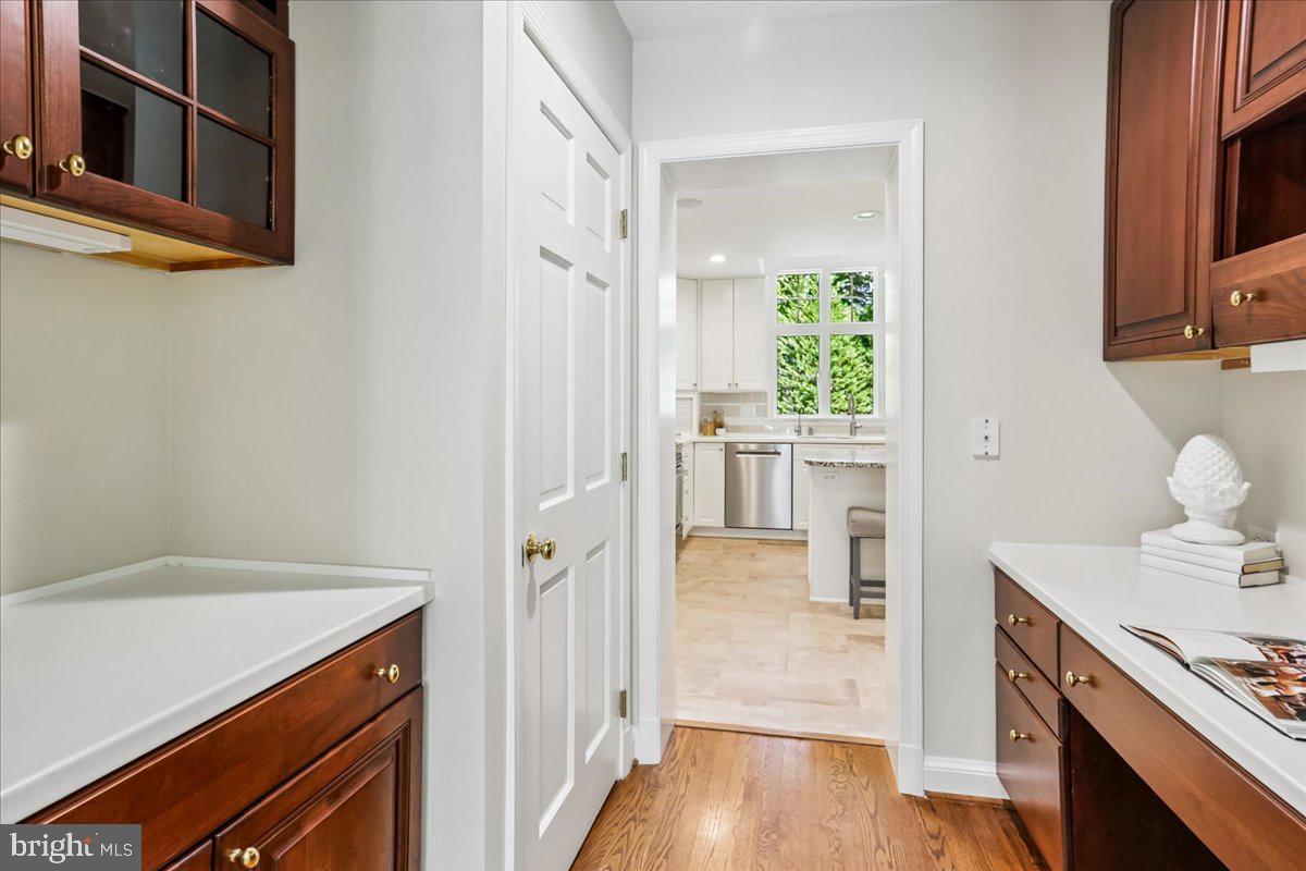 ROLLINGWOOD - Residential