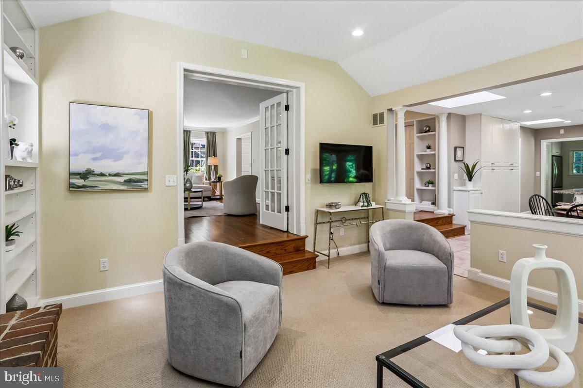 ROLLINGWOOD - Residential