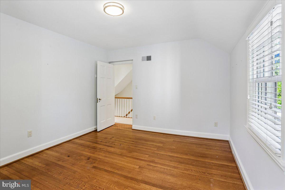 ROLLINGWOOD - Residential