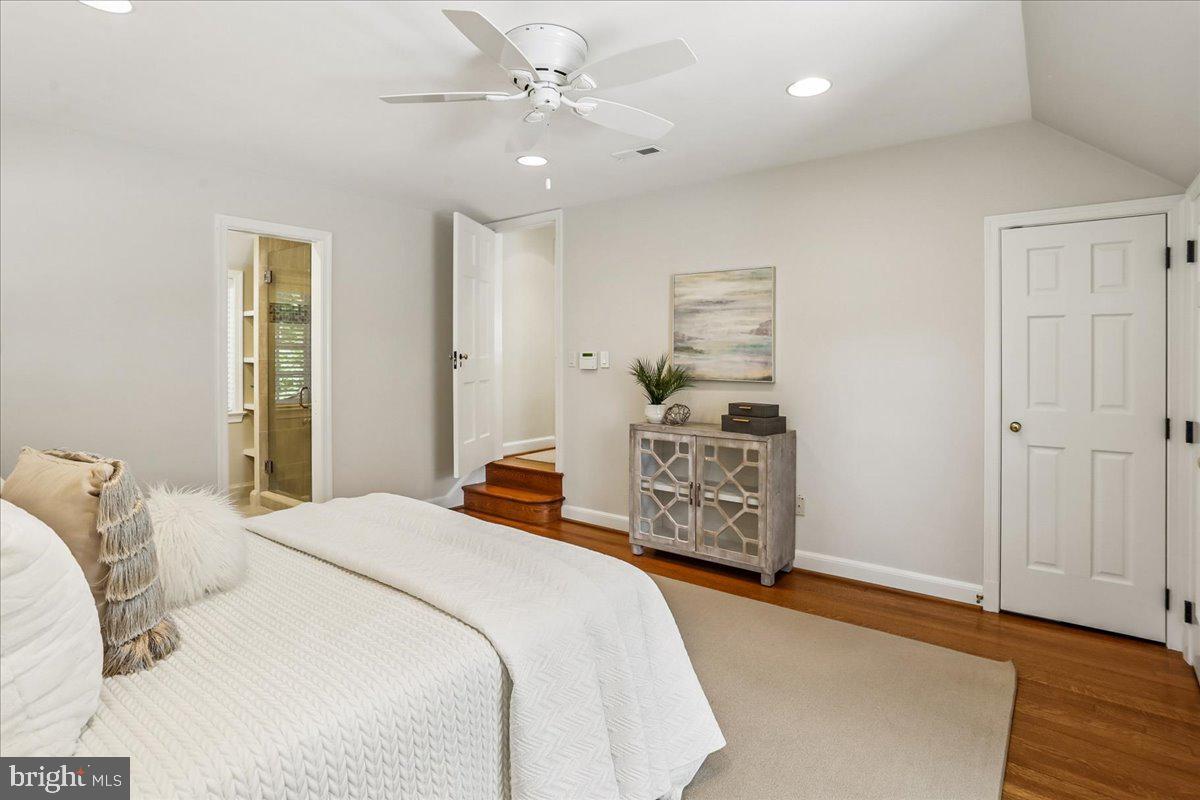 ROLLINGWOOD - Residential