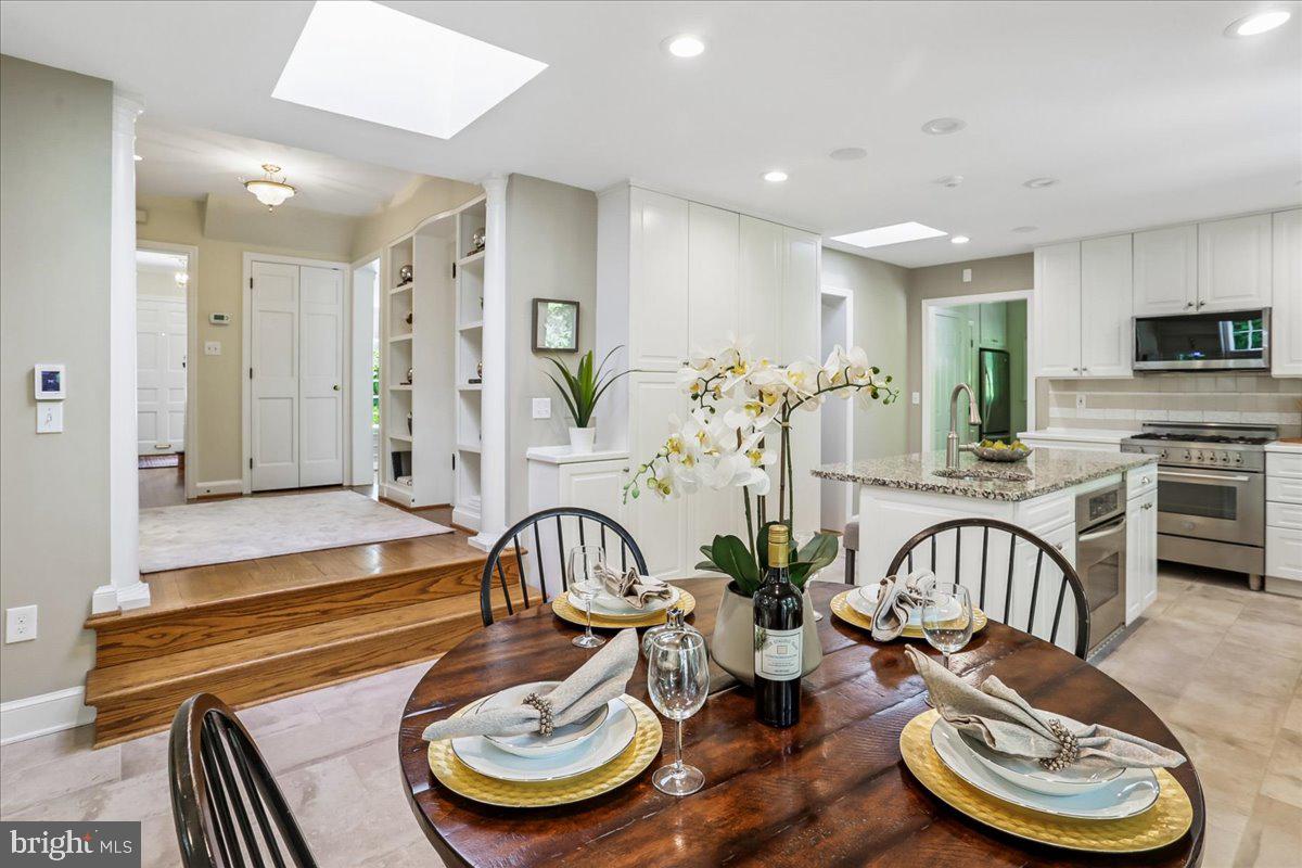 ROLLINGWOOD - Residential