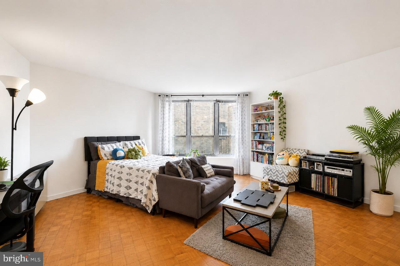 RITTENHOUSE SQUARE - Residential
