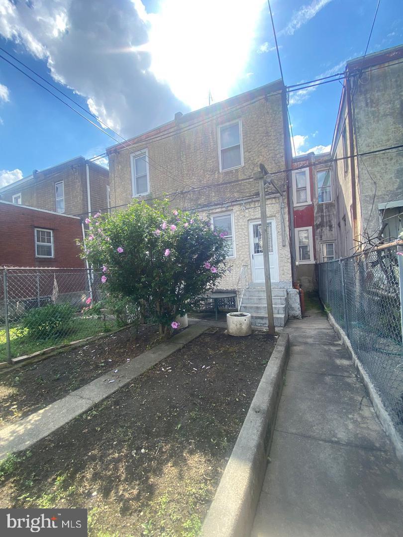 PHILADELPHIA - Residential