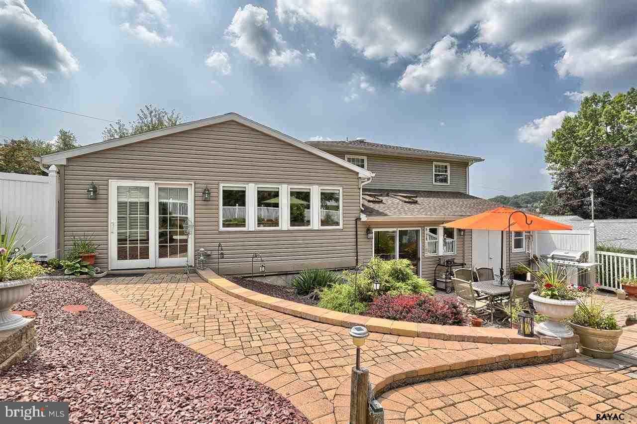 ARLINGTON PARK - Residential