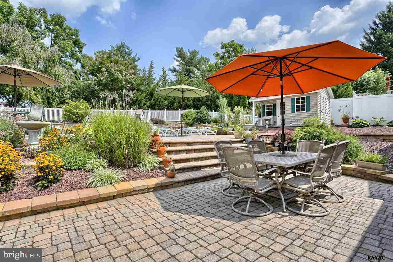 ARLINGTON PARK - Residential
