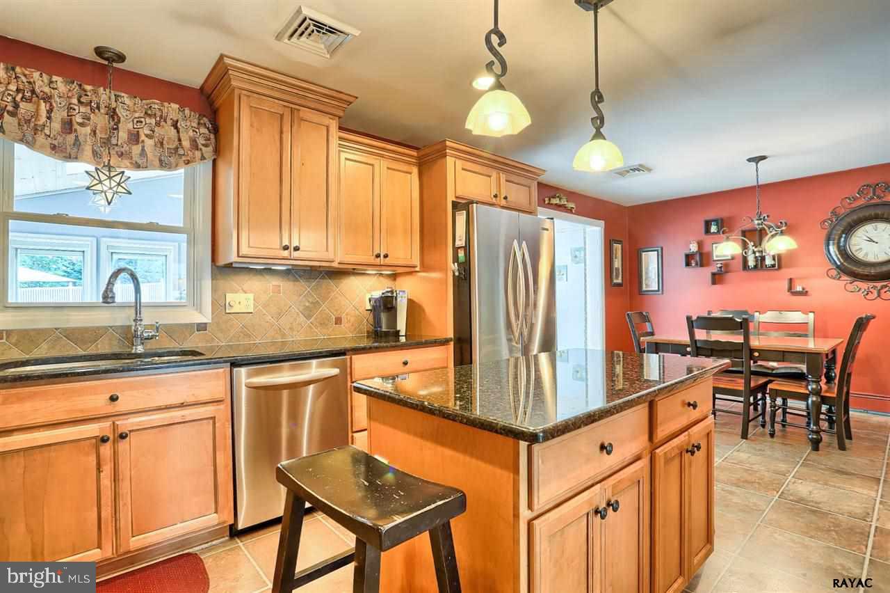 ARLINGTON PARK - Residential