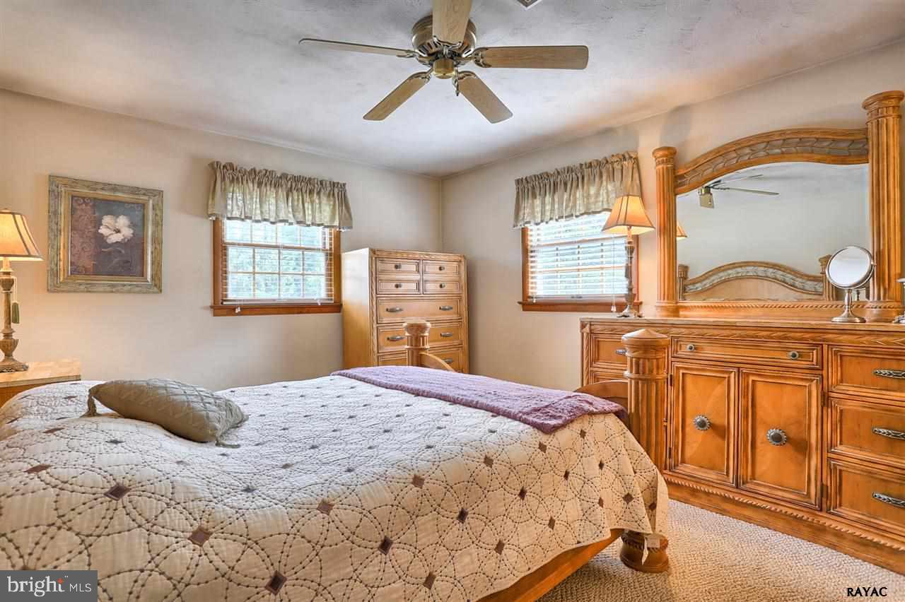 ARLINGTON PARK - Residential