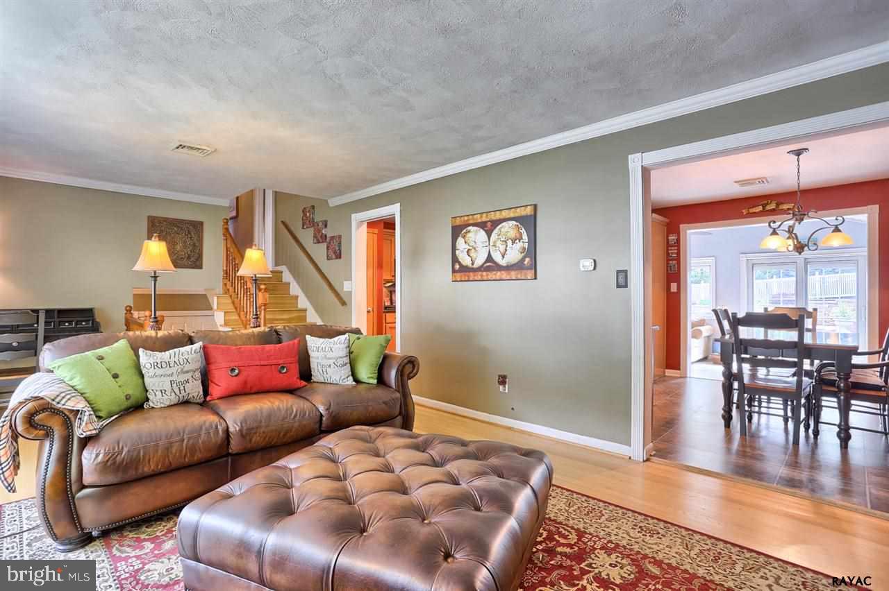 ARLINGTON PARK - Residential