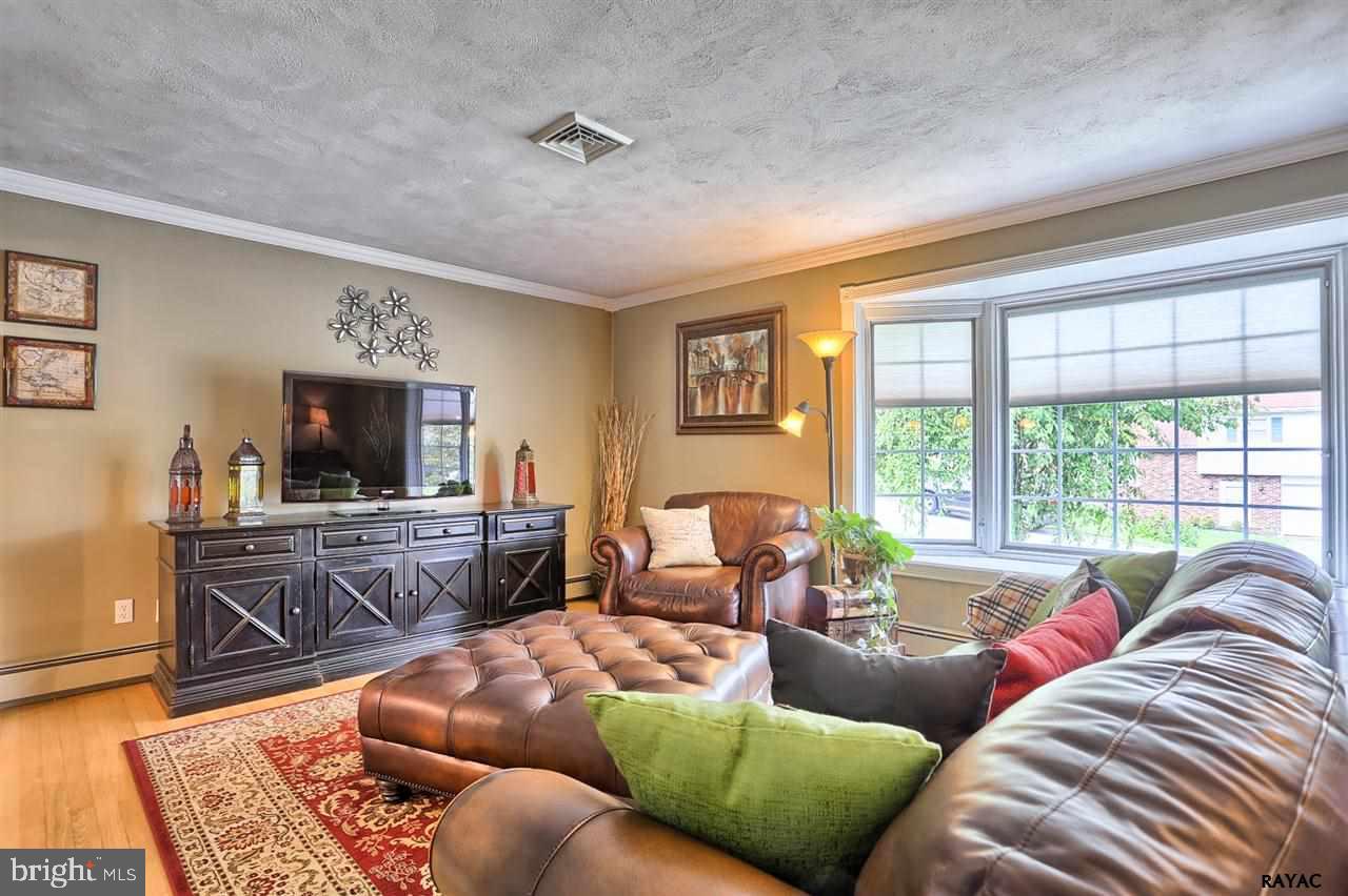 ARLINGTON PARK - Residential