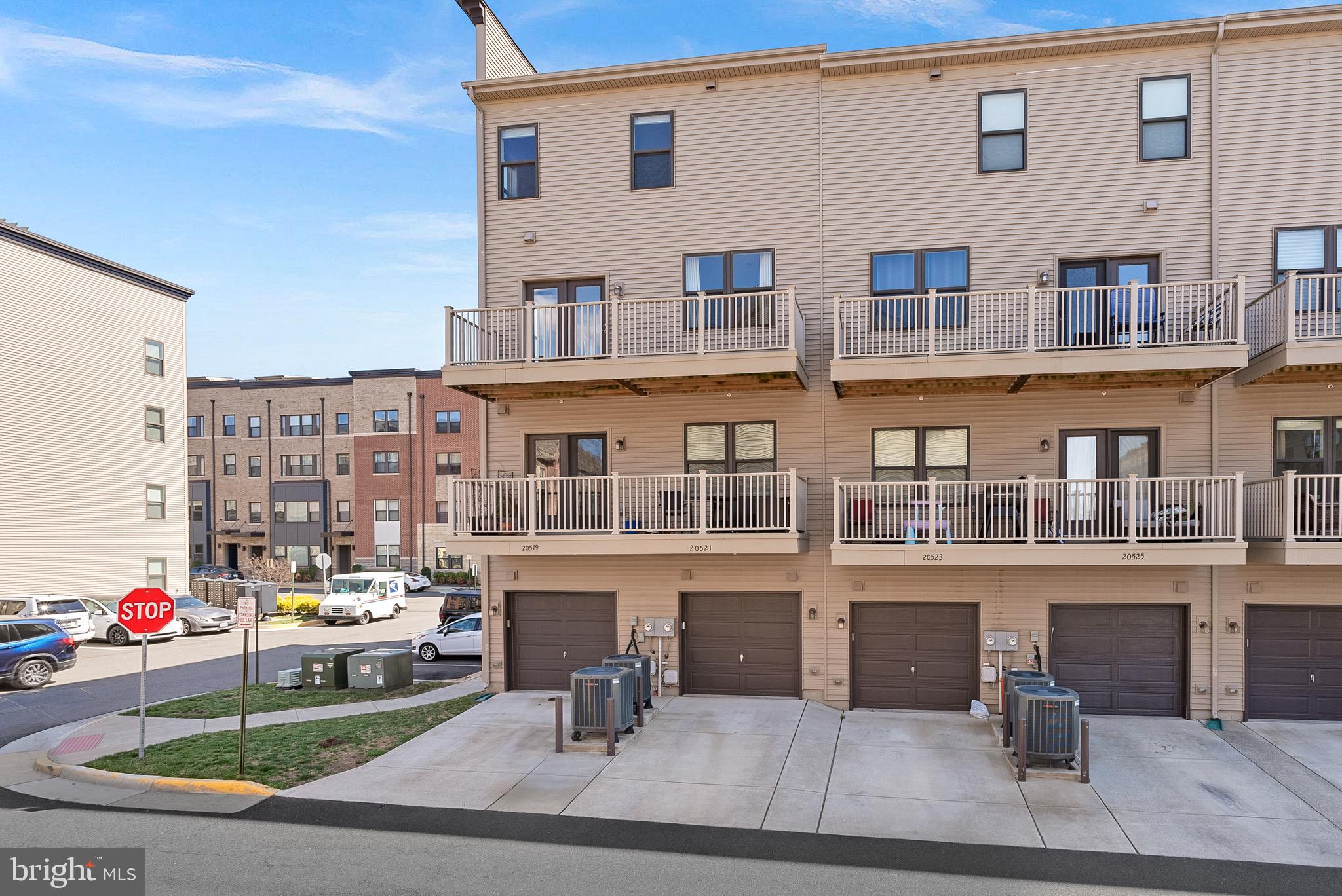 ONE LOUDOUN - Residential Lease