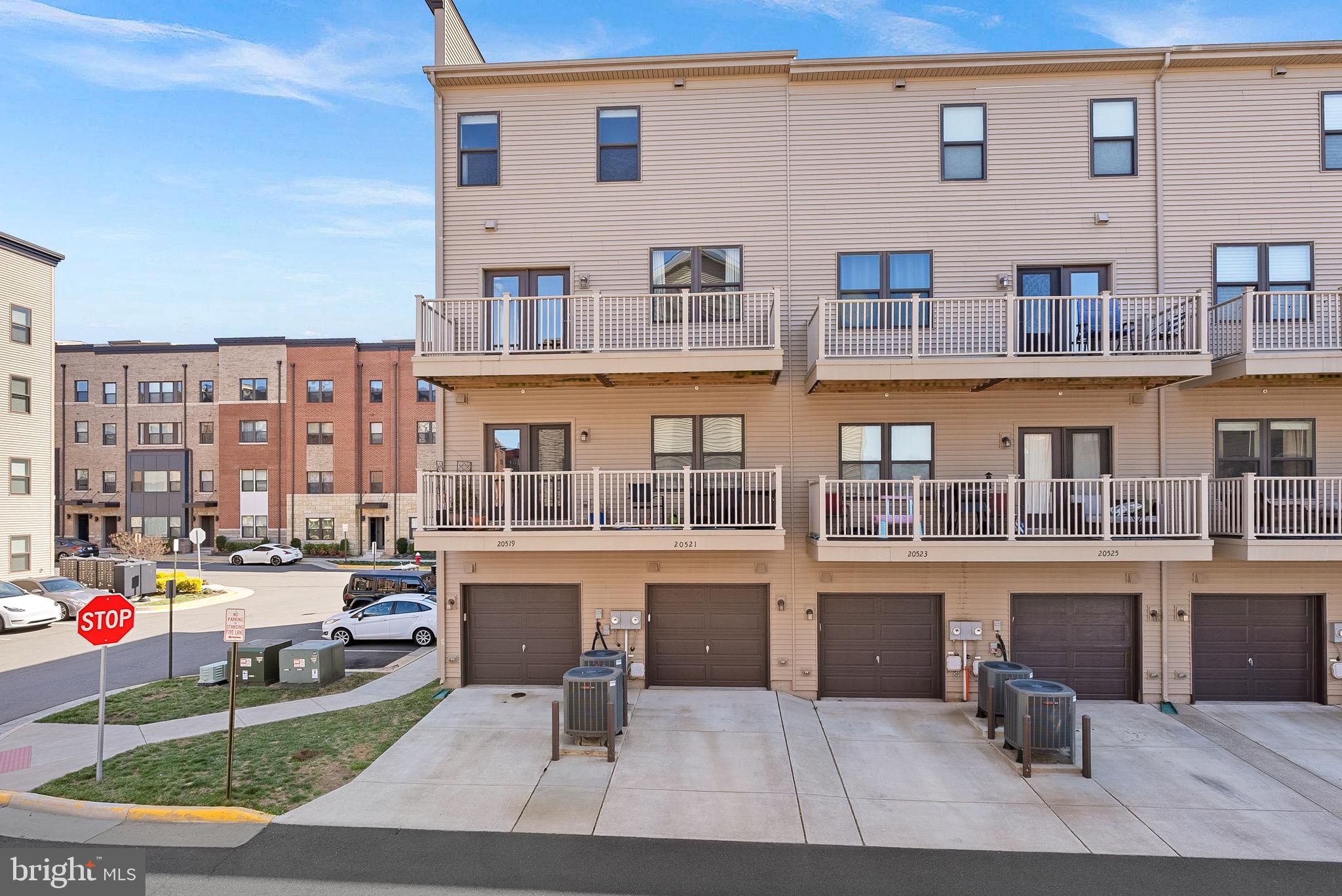 ONE LOUDOUN - Residential Lease