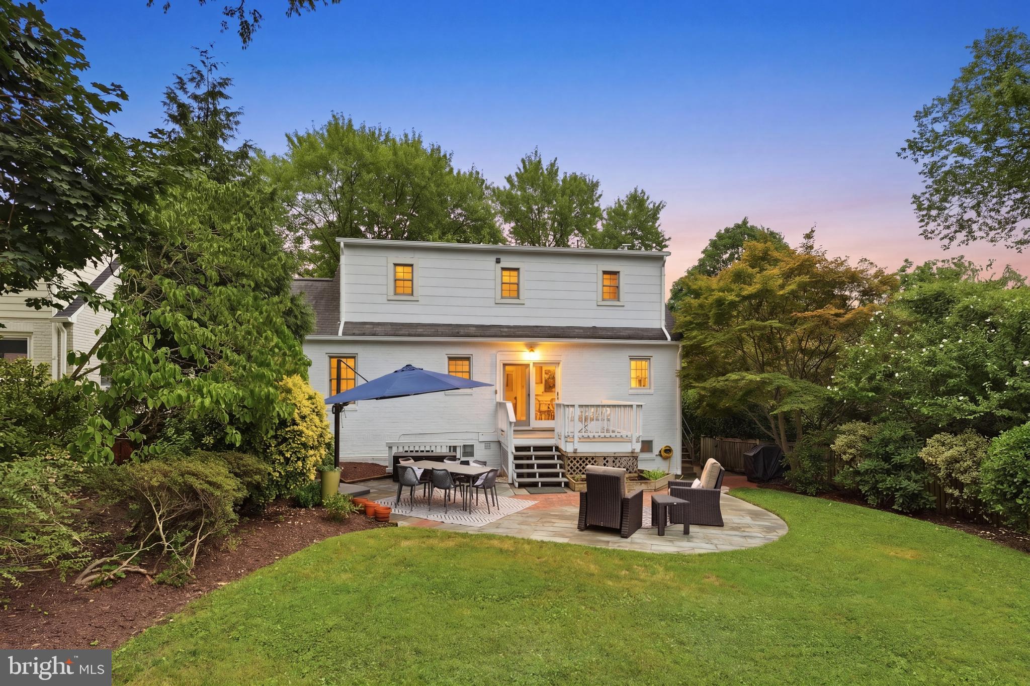 SEVEN OAKS - Residential
