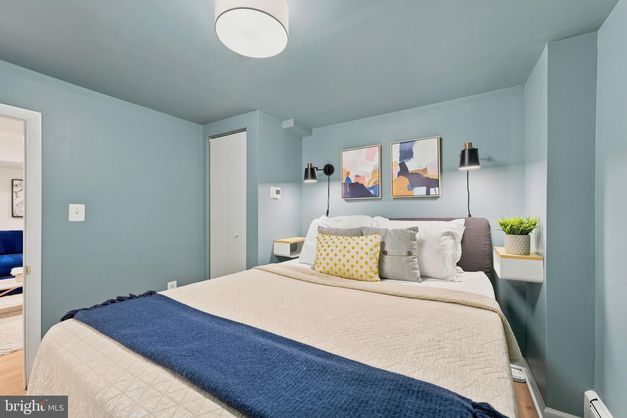 SEVEN OAKS - Residential