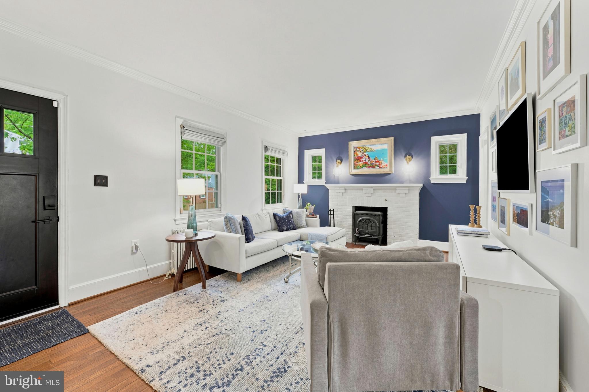 SEVEN OAKS - Residential