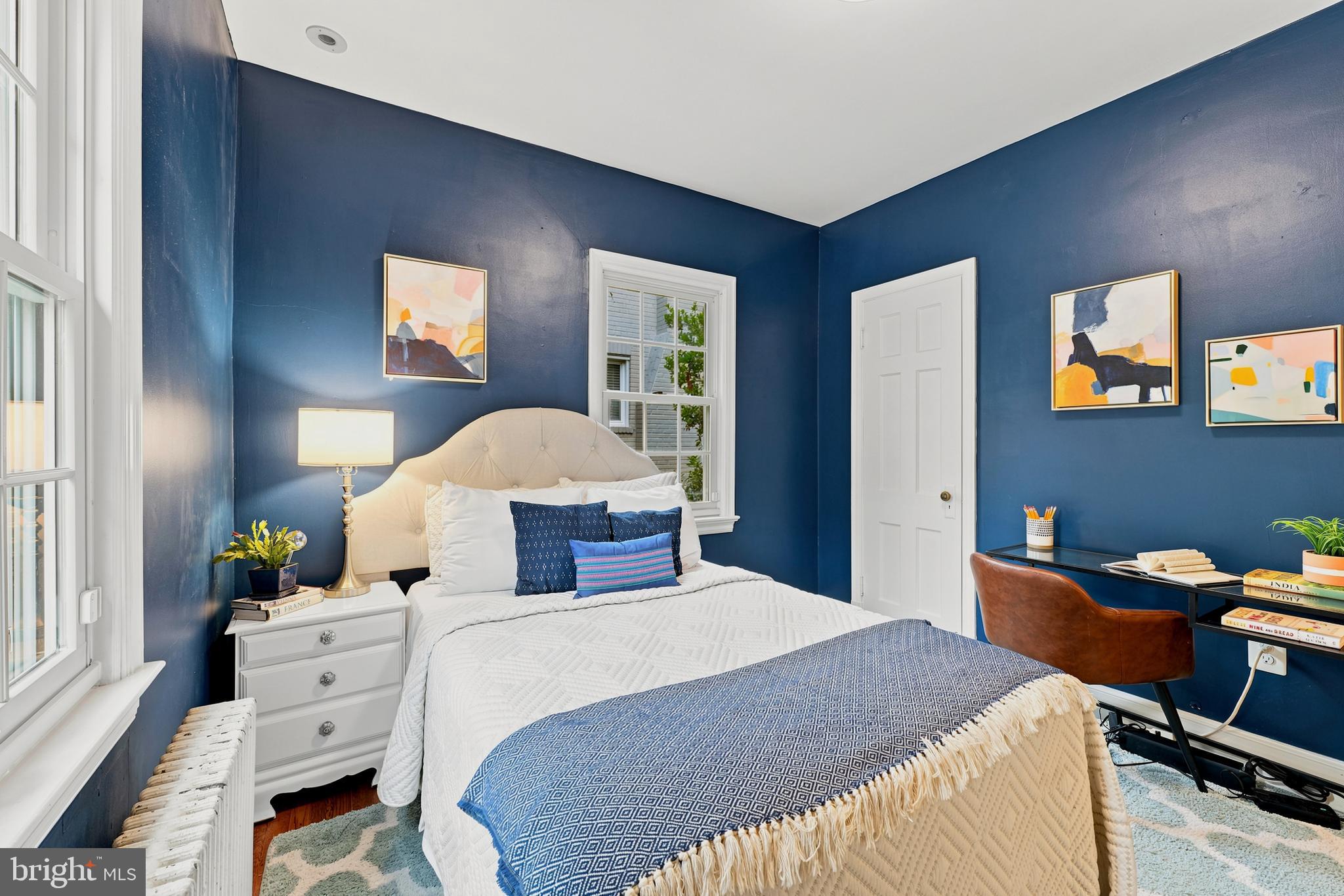SEVEN OAKS - Residential