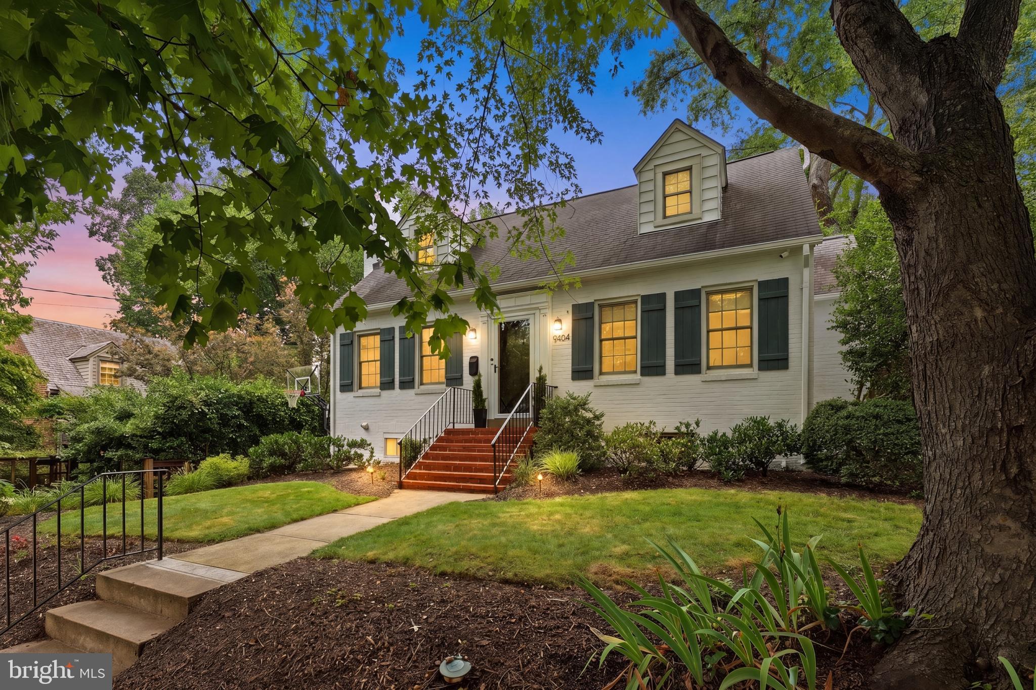 SEVEN OAKS - Residential