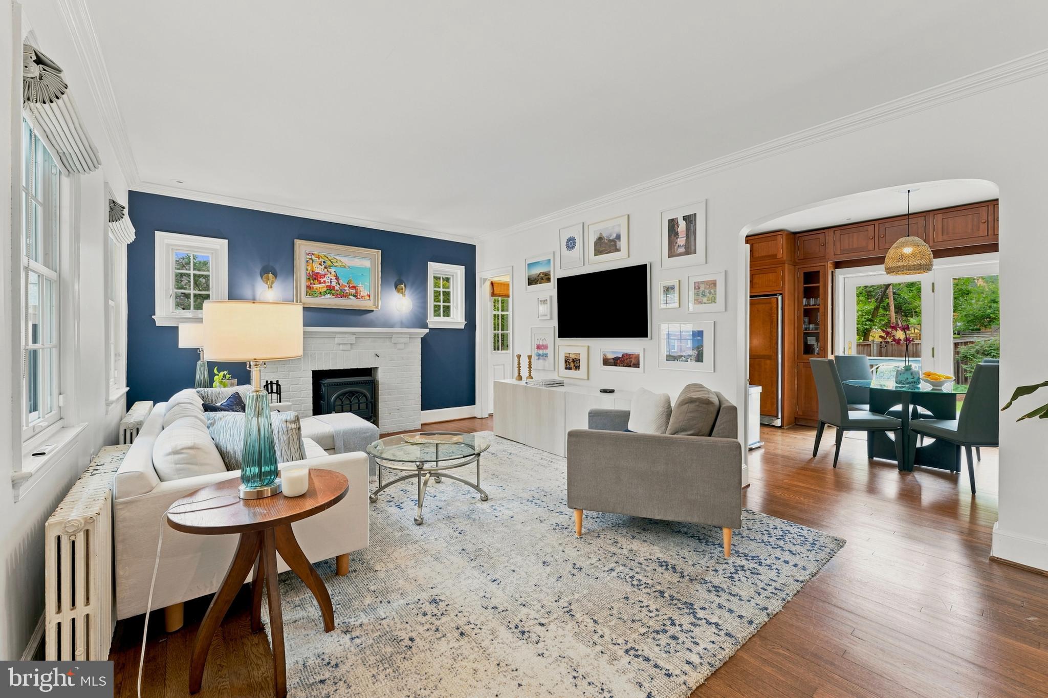 SEVEN OAKS - Residential