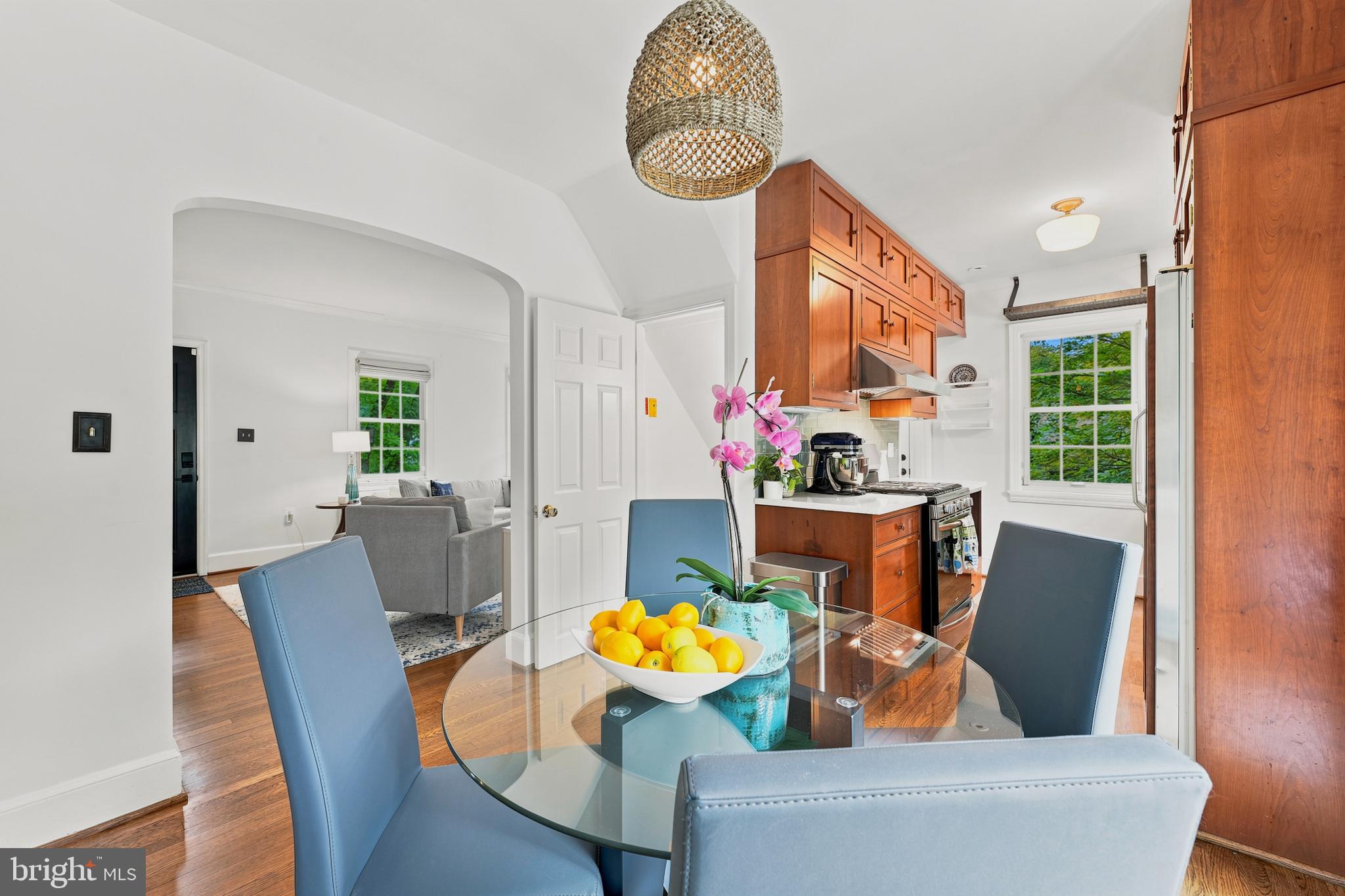 SEVEN OAKS - Residential