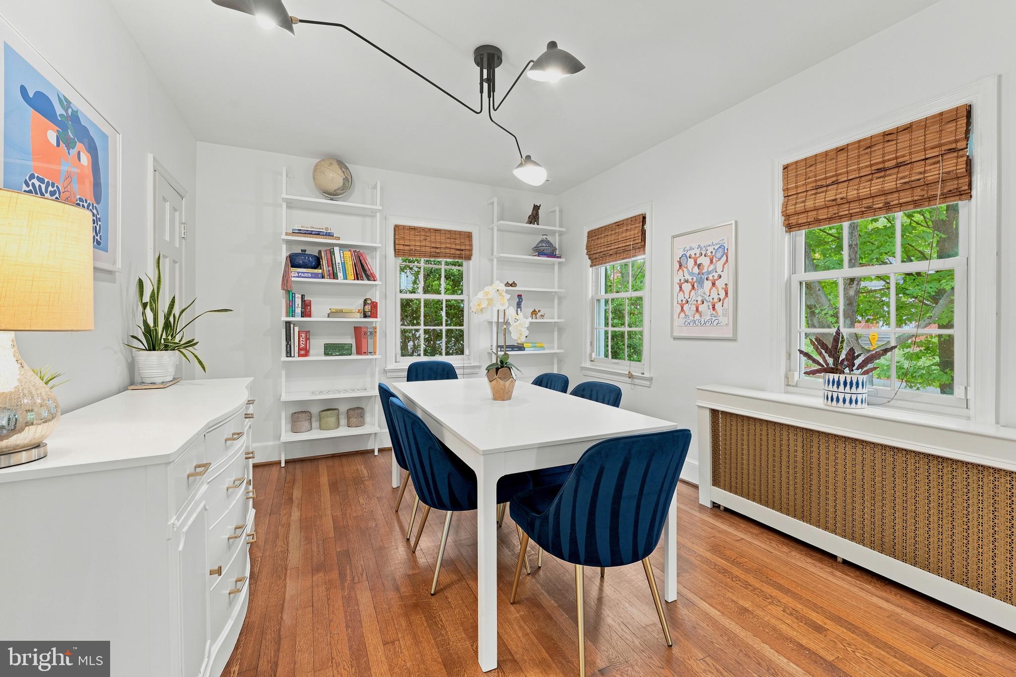 SEVEN OAKS - Residential