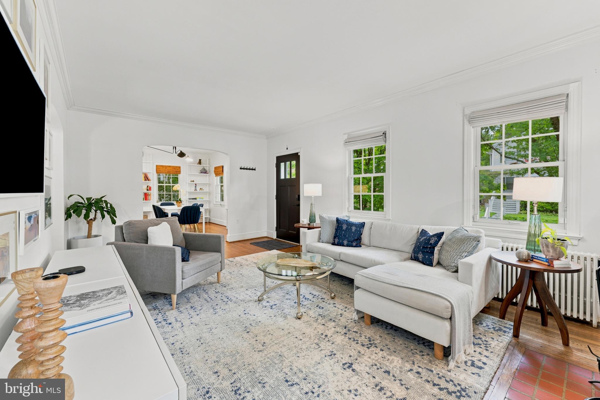 SEVEN OAKS - Residential