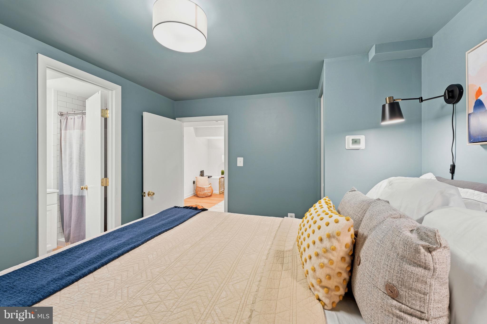 SEVEN OAKS - Residential