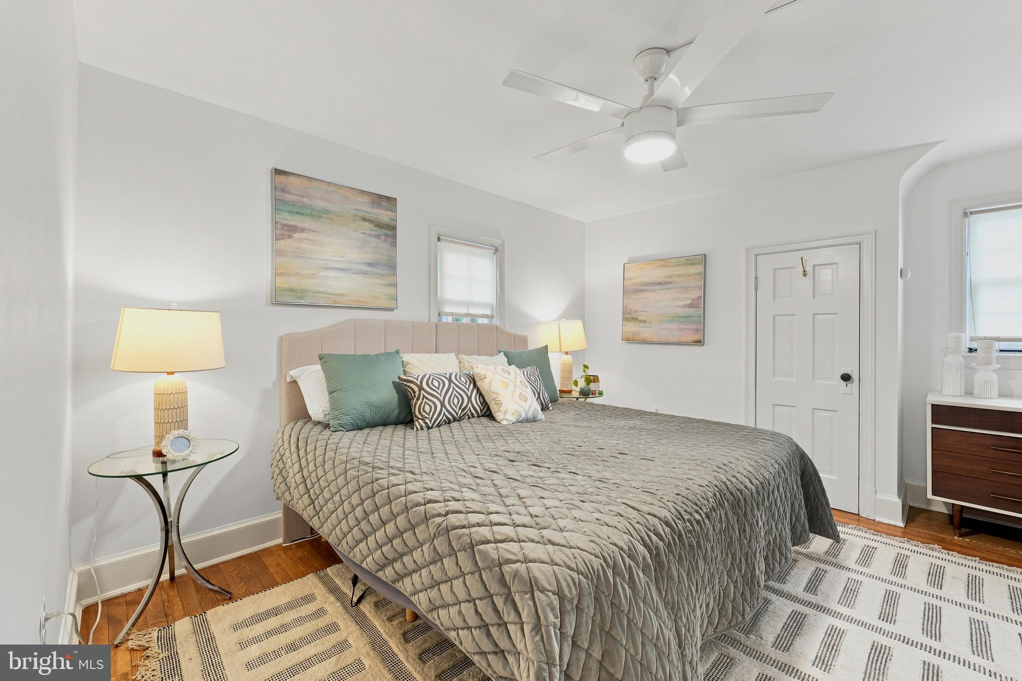 SEVEN OAKS - Residential