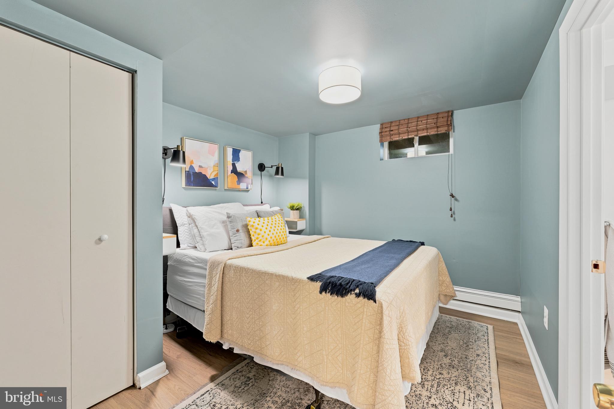 SEVEN OAKS - Residential