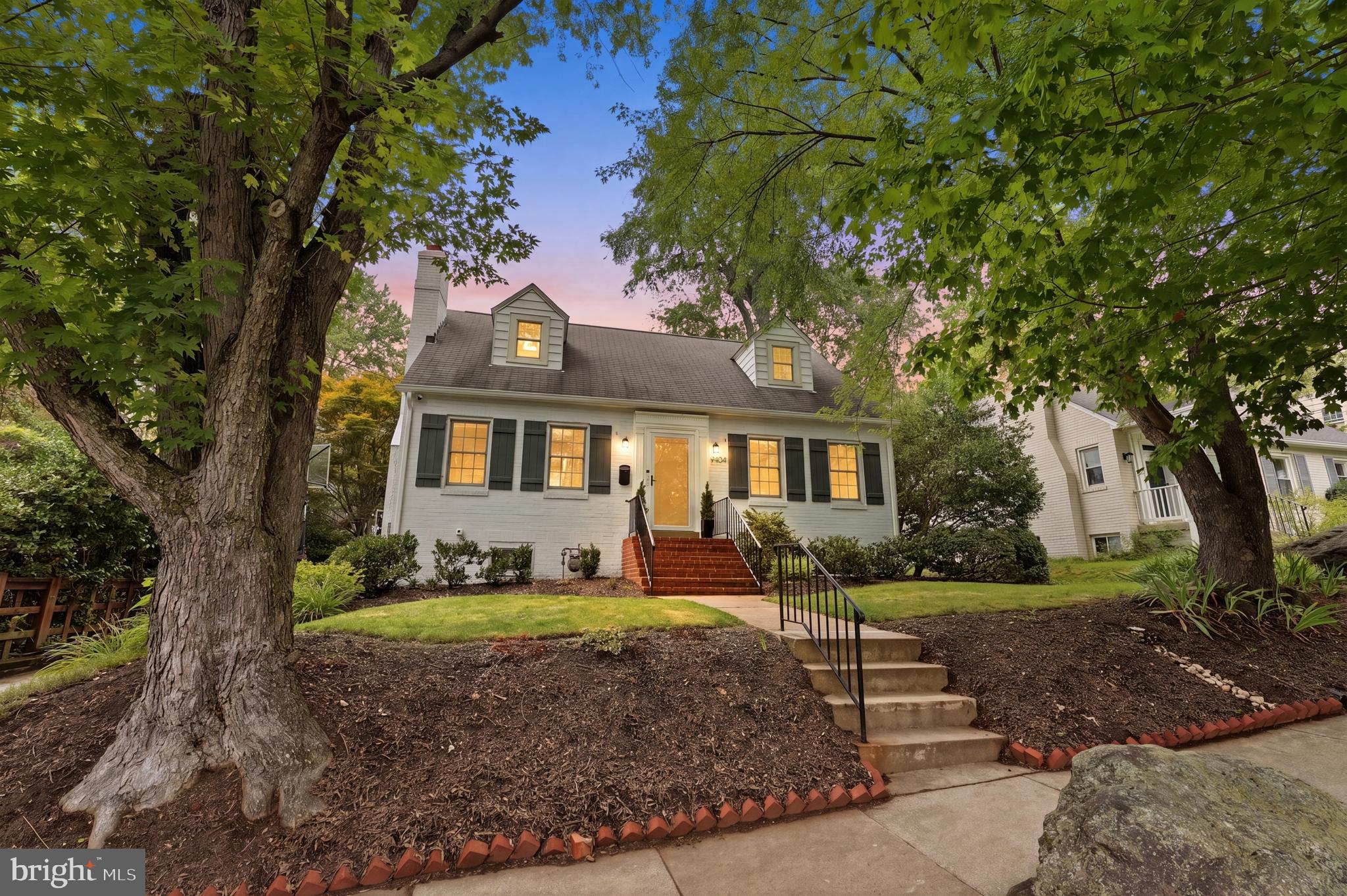 SEVEN OAKS - Residential
