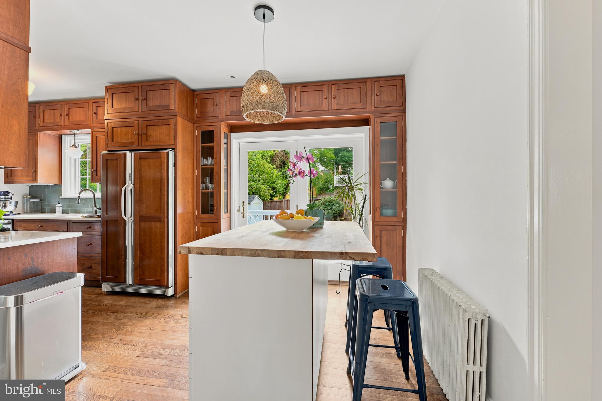 SEVEN OAKS - Residential
