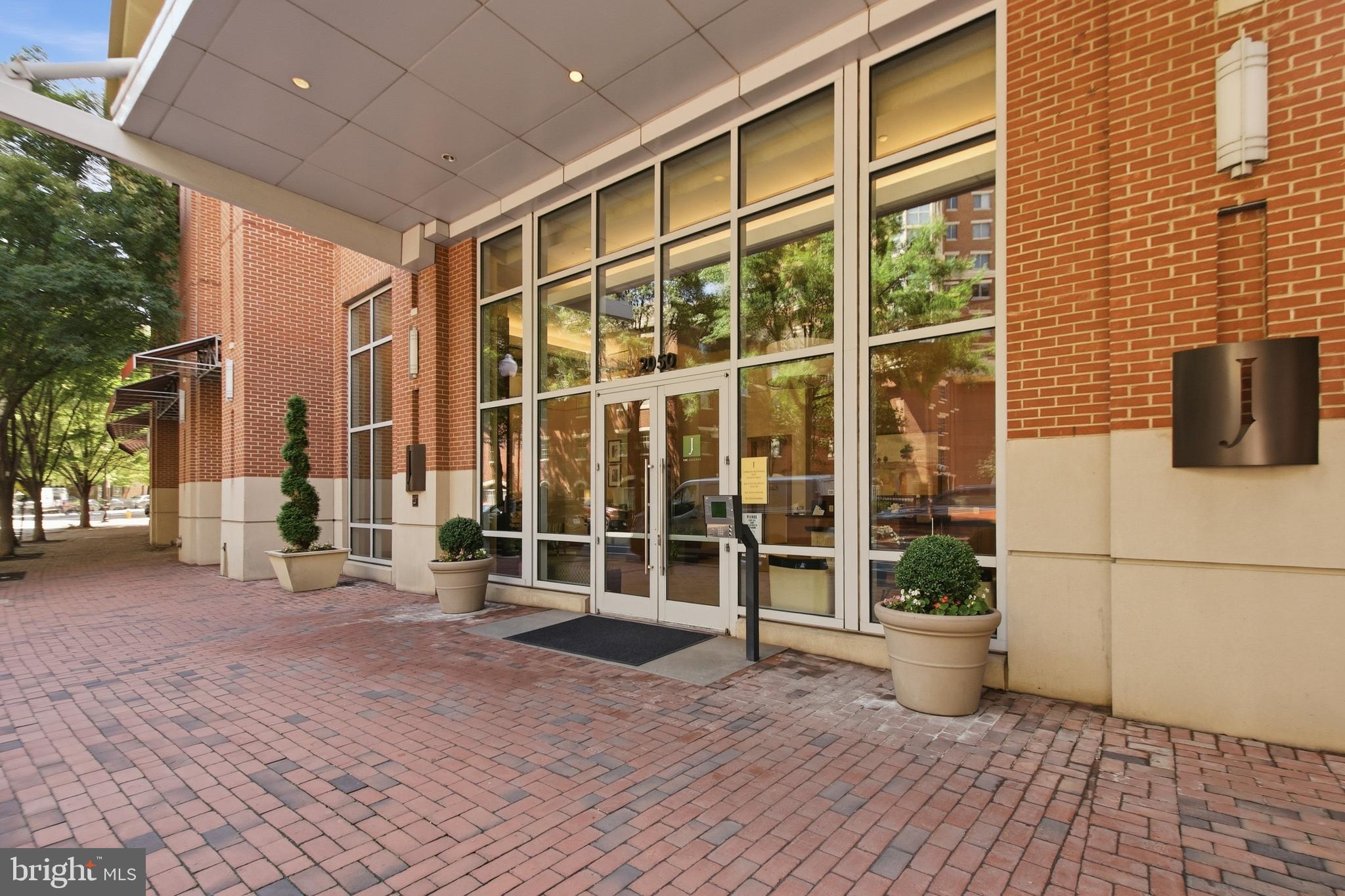 THE JAMIESON - Residential