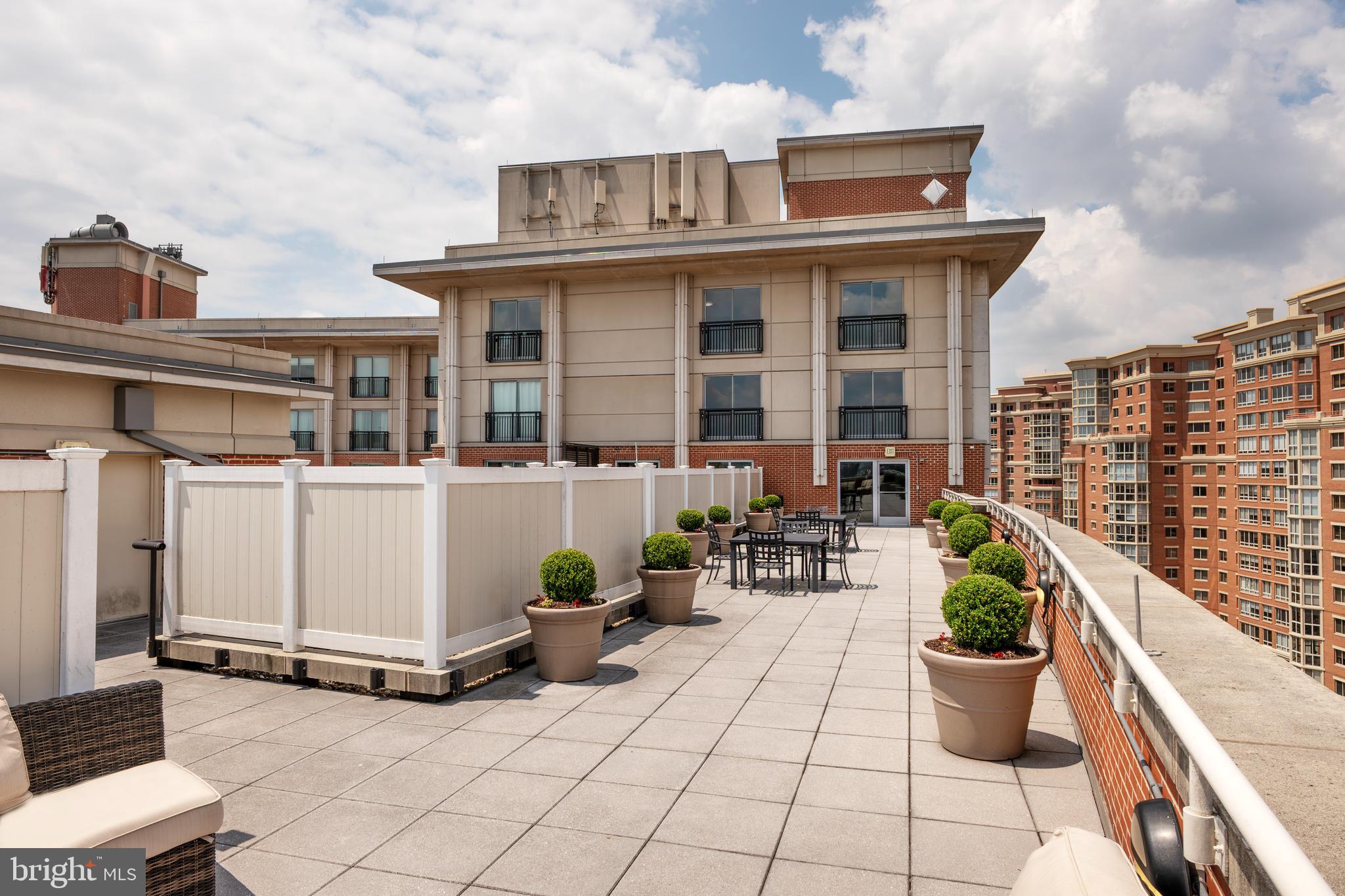 THE JAMIESON - Residential