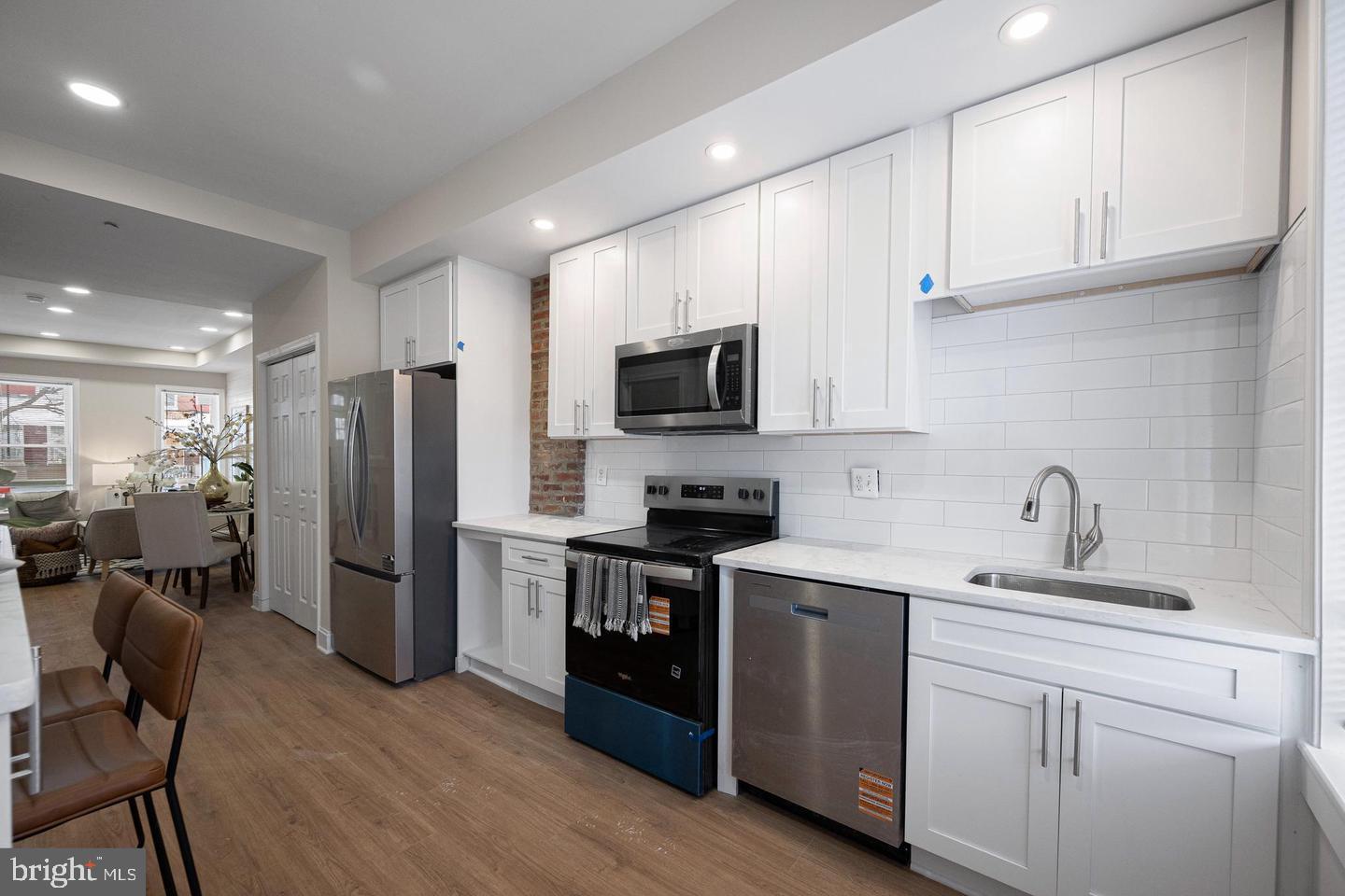 WESTPORT - Residential