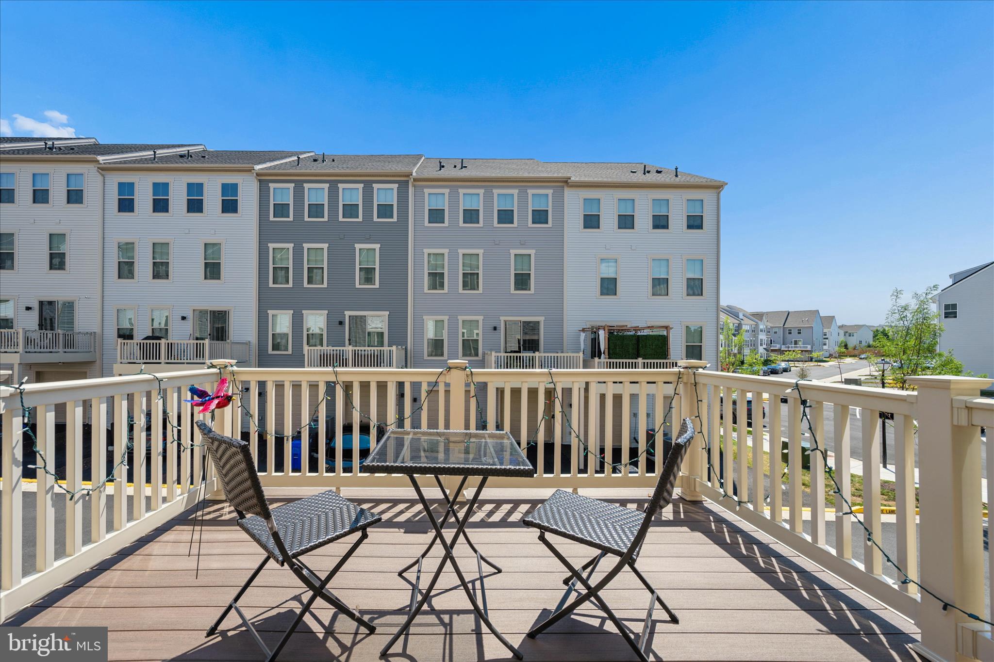 ARCOLA TOWN CENTER CONDO - Residential