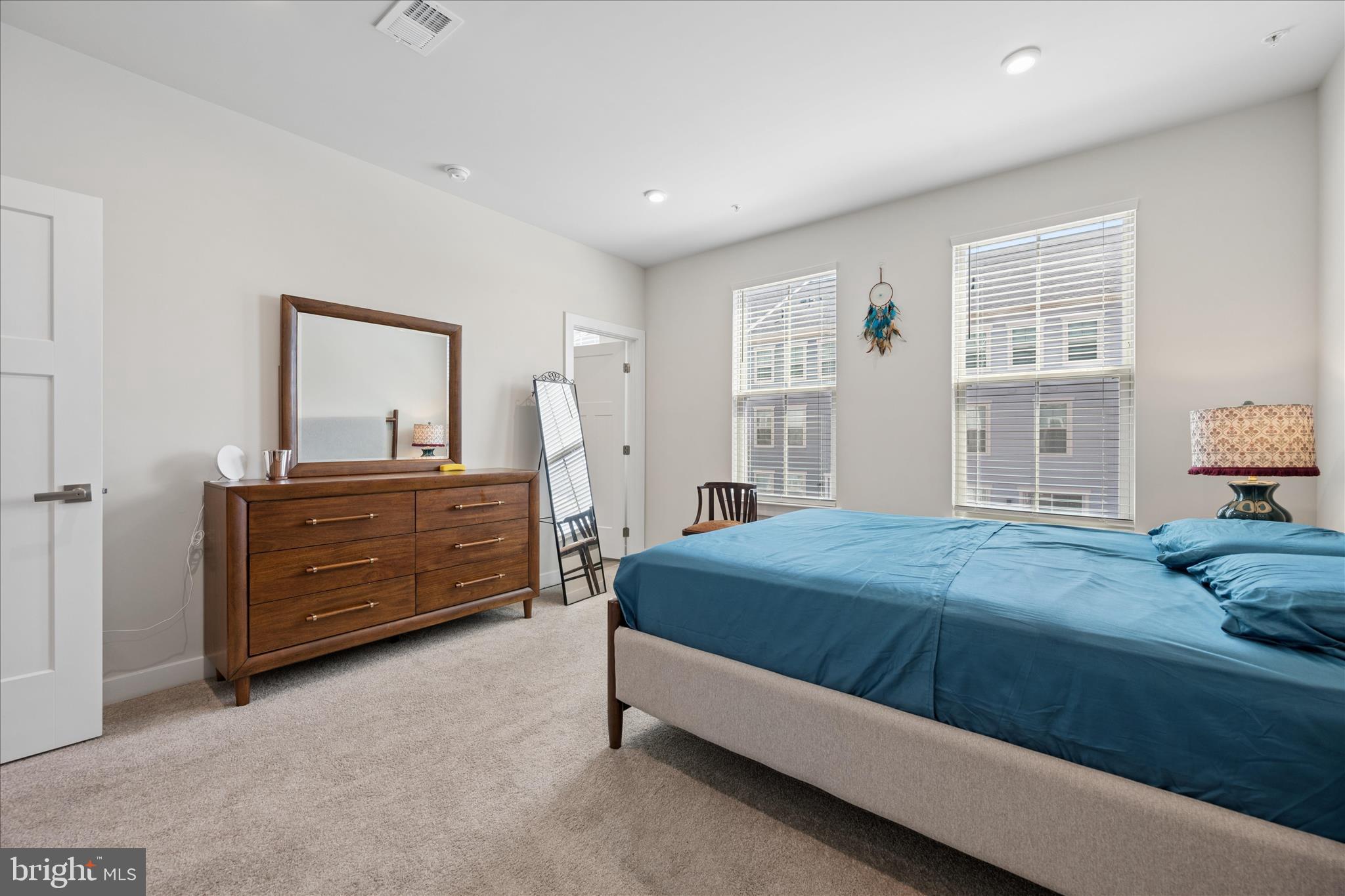 ARCOLA TOWN CENTER CONDO - Residential