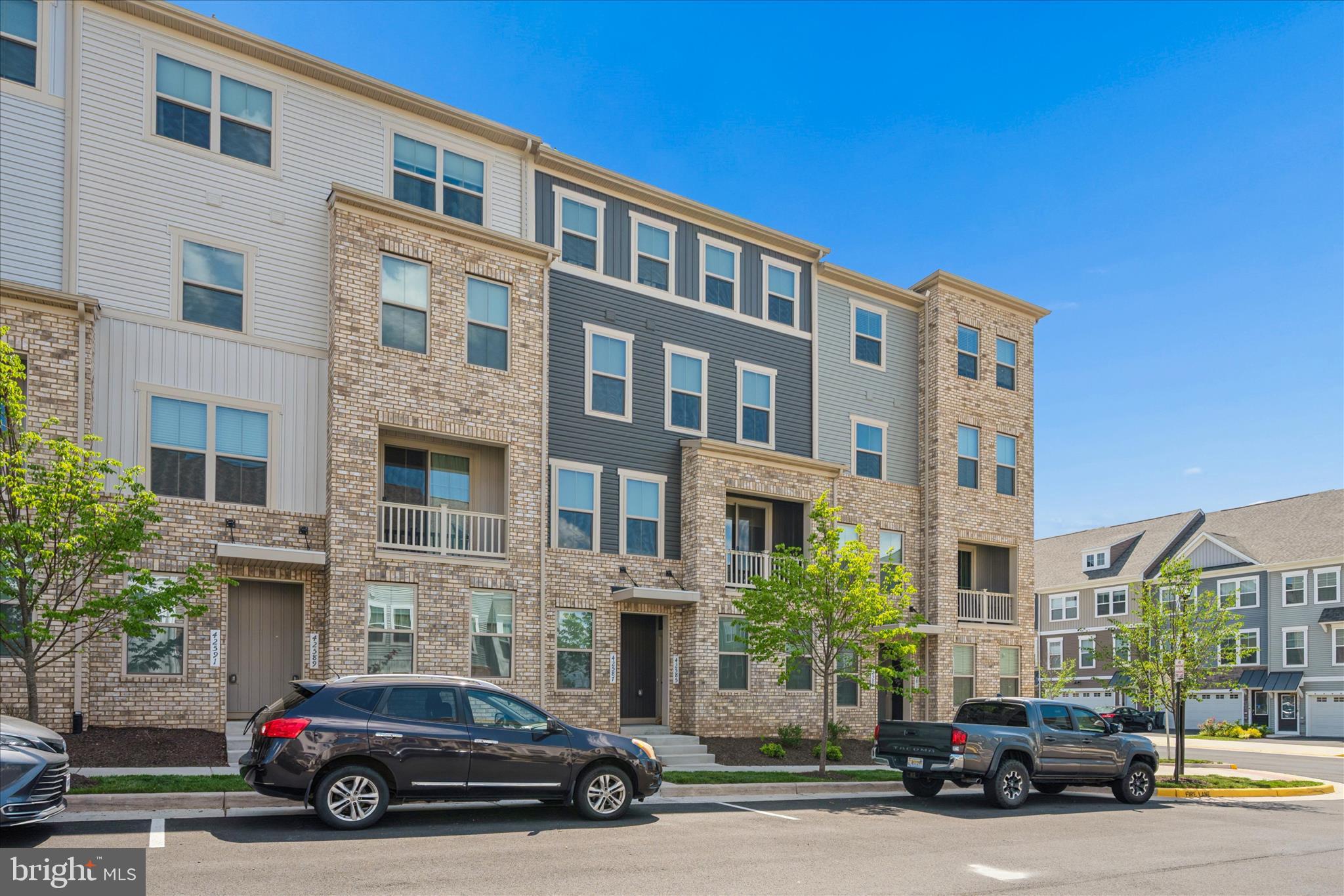 ARCOLA TOWN CENTER CONDO - Residential