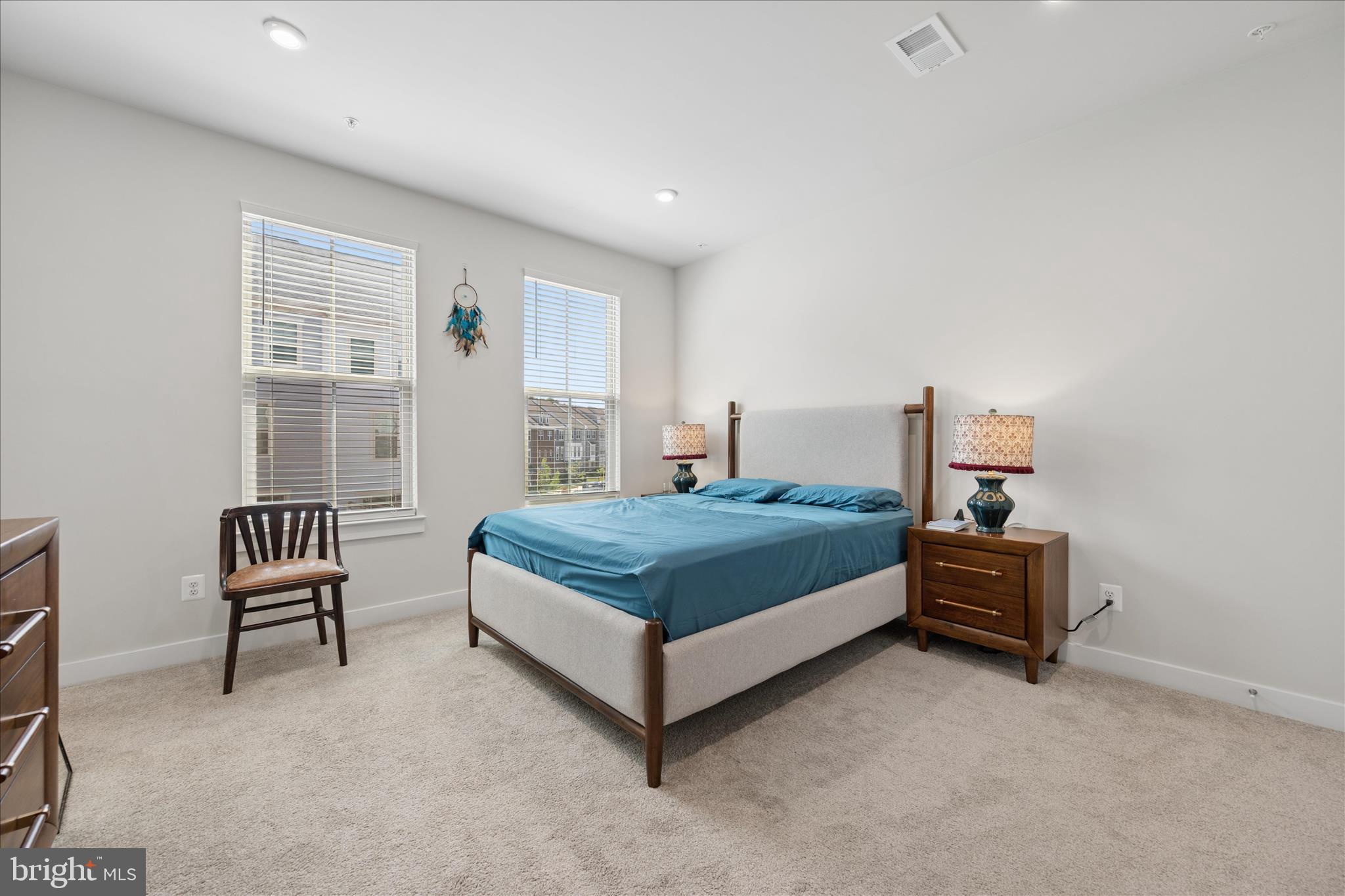 ARCOLA TOWN CENTER CONDO - Residential