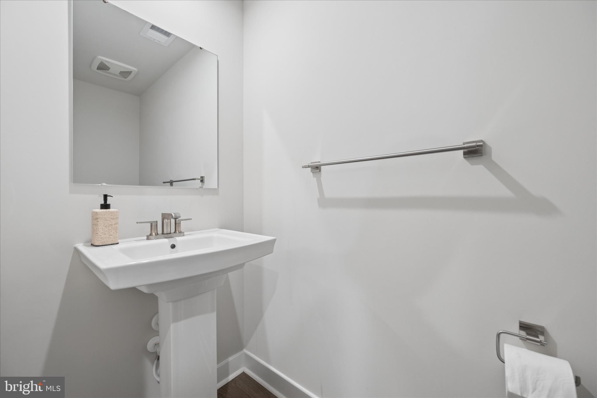 ARCOLA TOWN CENTER CONDO - Residential