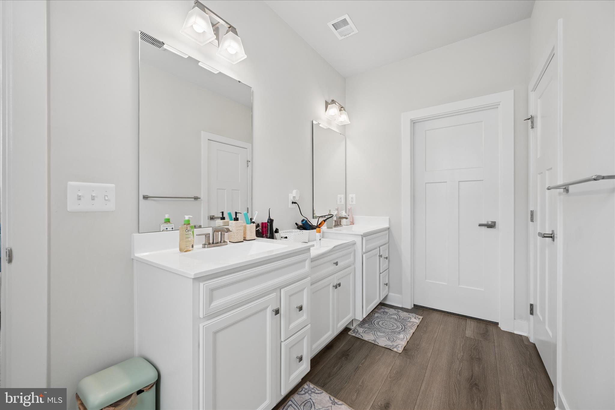 ARCOLA TOWN CENTER CONDO - Residential